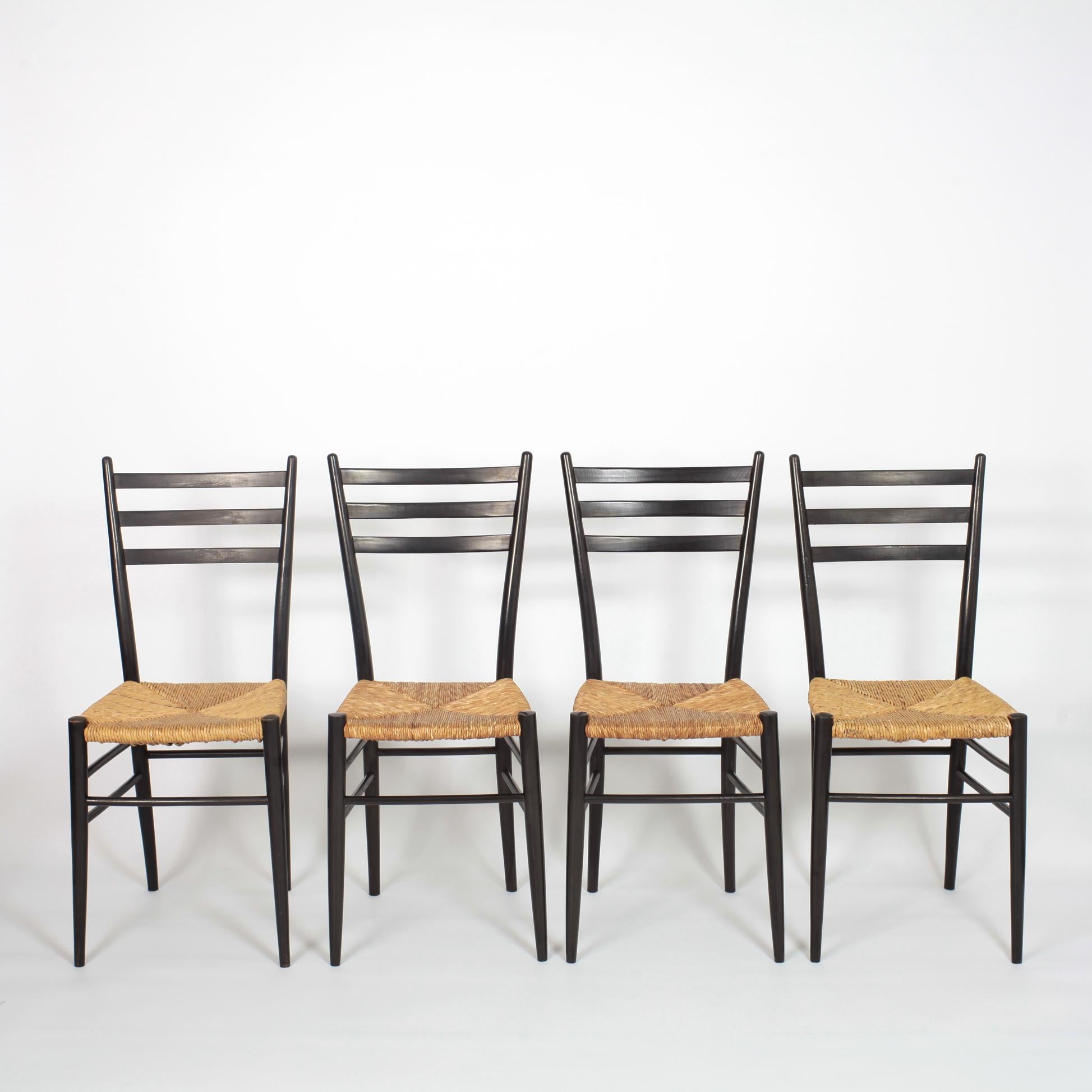 Set of 8 Black Wood and Straw Italian Chairs, 1960s In Good Condition In Saint  Ouen, FR