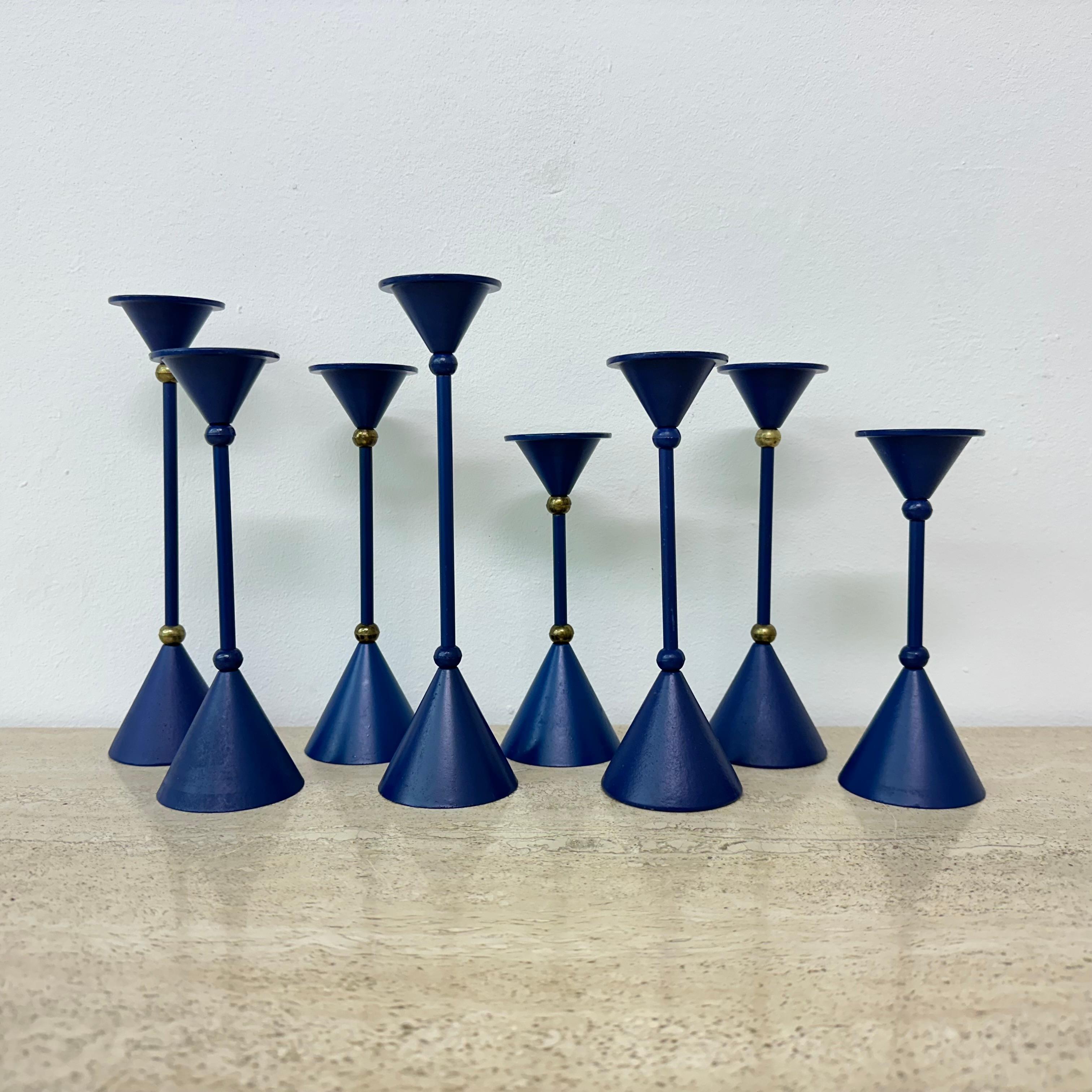 Set di 8 candele blu in stile Memphis, anni '80 in vendita 5