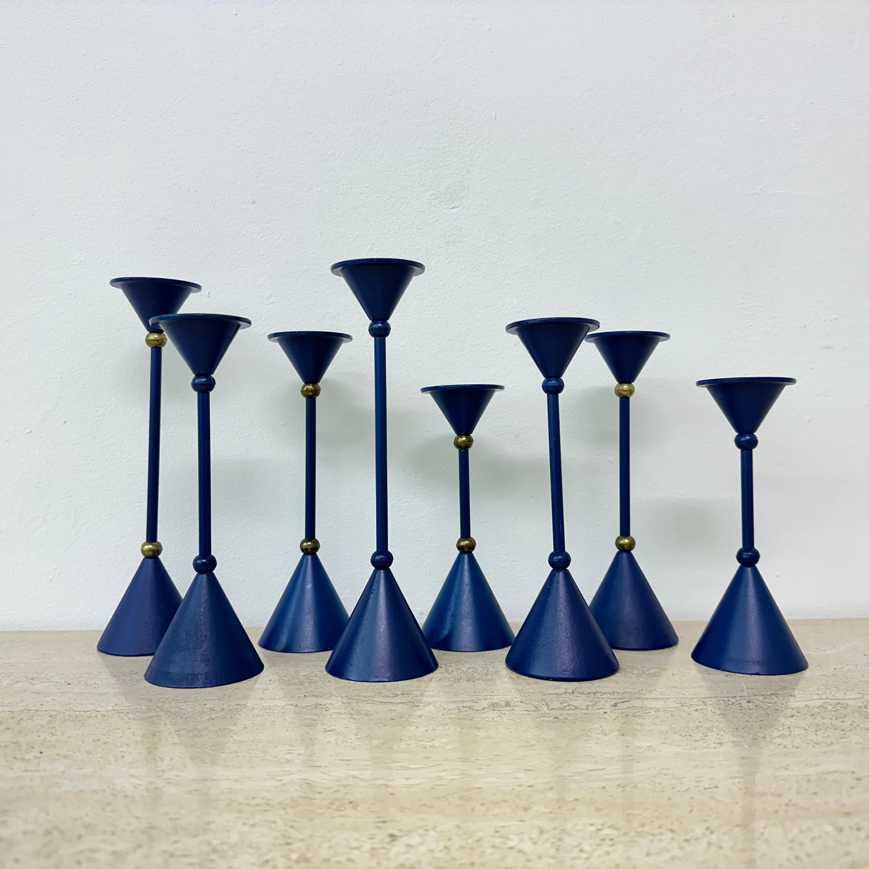 Set di 8 candele blu in stile Memphis, anni '80 in vendita 6