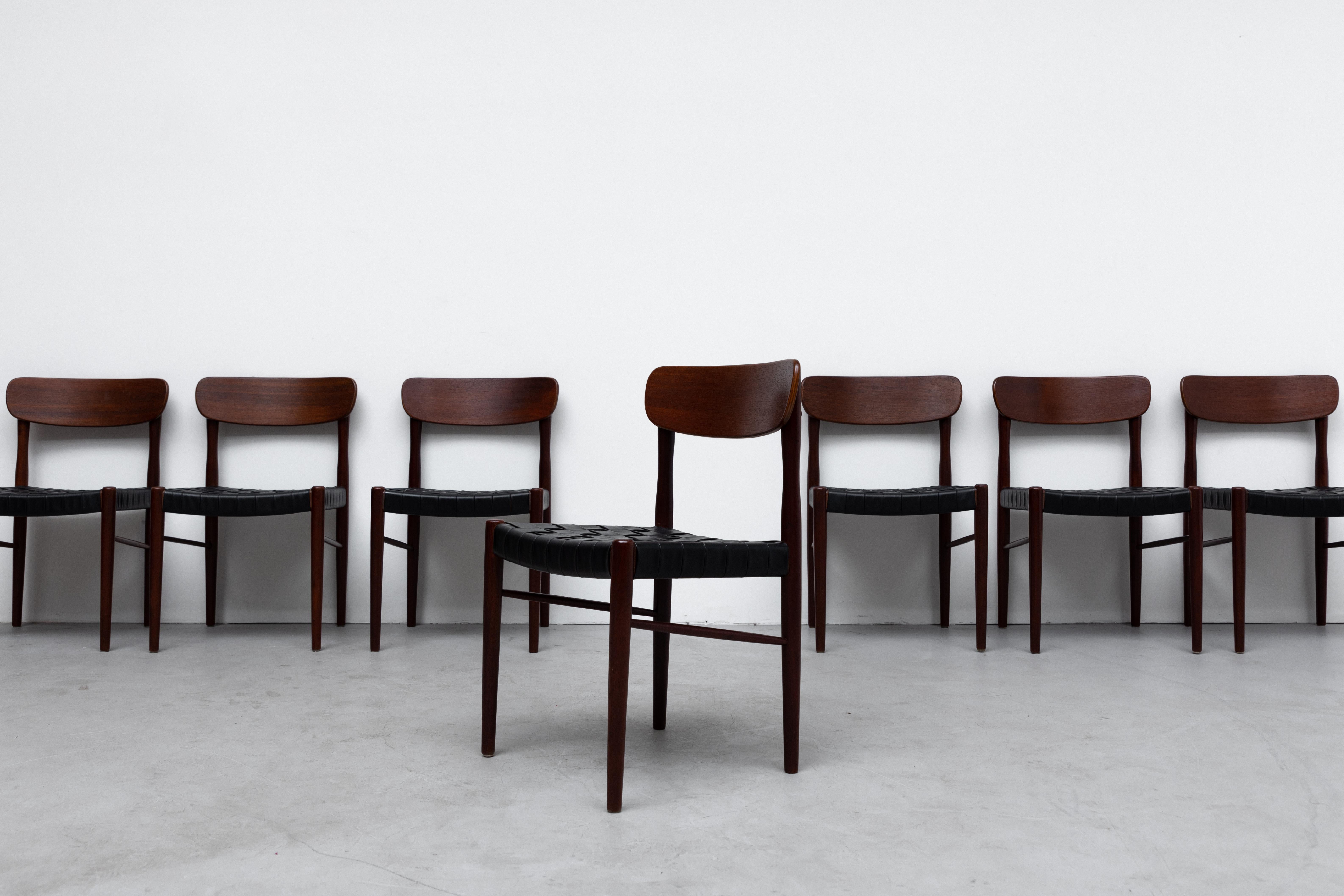 Mid-Century Modern Set of 8 Børge Mogensen Style Danish Teak Dining Chairs