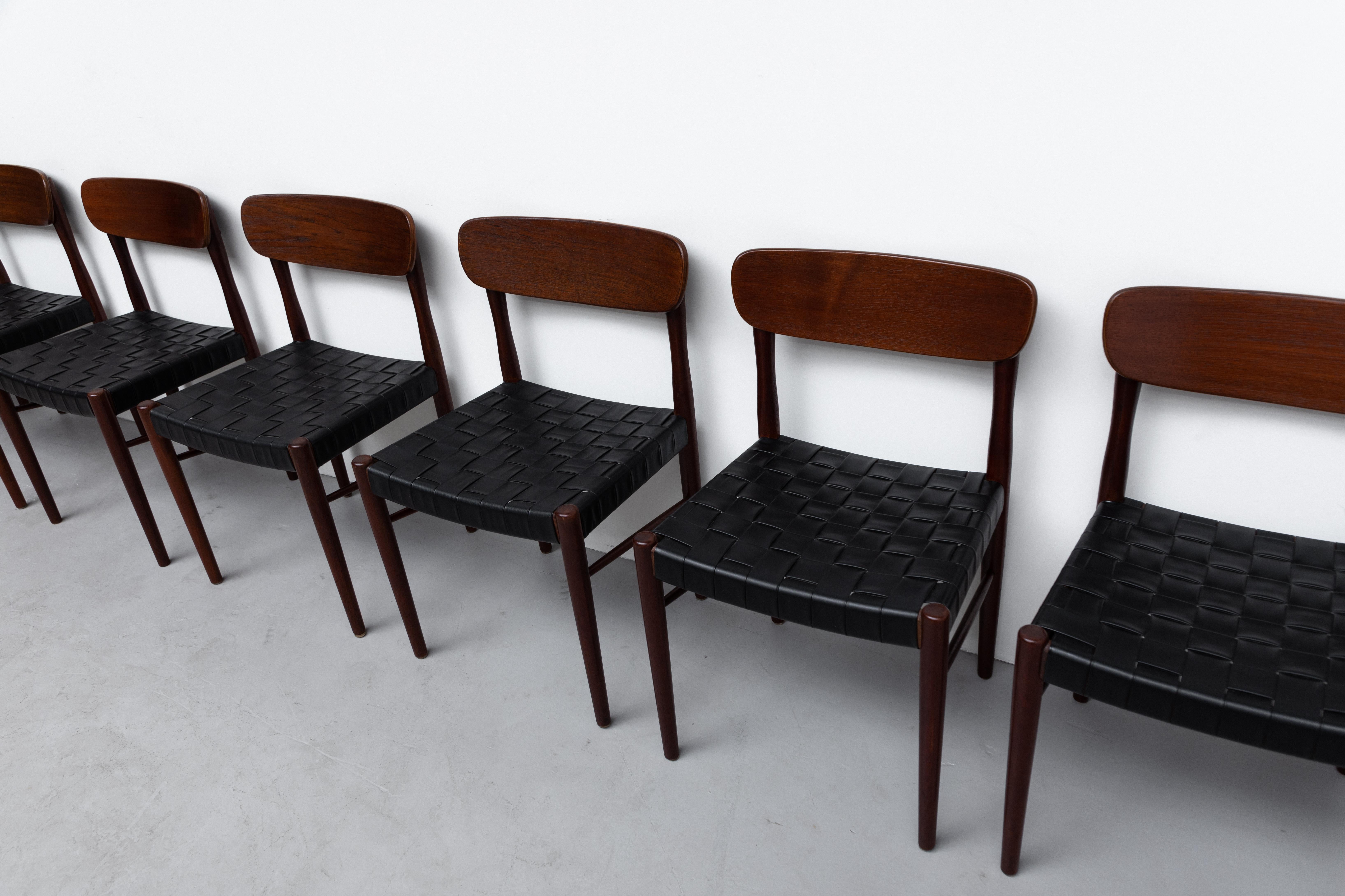 Set of 8 Børge Mogensen Style Danish Teak Dining Chairs In Good Condition In Los Angeles, CA