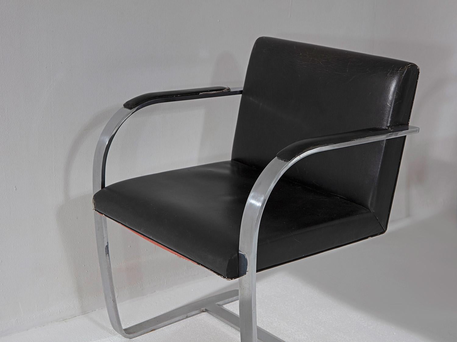 Ensemble de 8 chaises d'appointrno de Ludwig Mies van der Rohe pour Knoll État moyen - En vente à Milan, IT