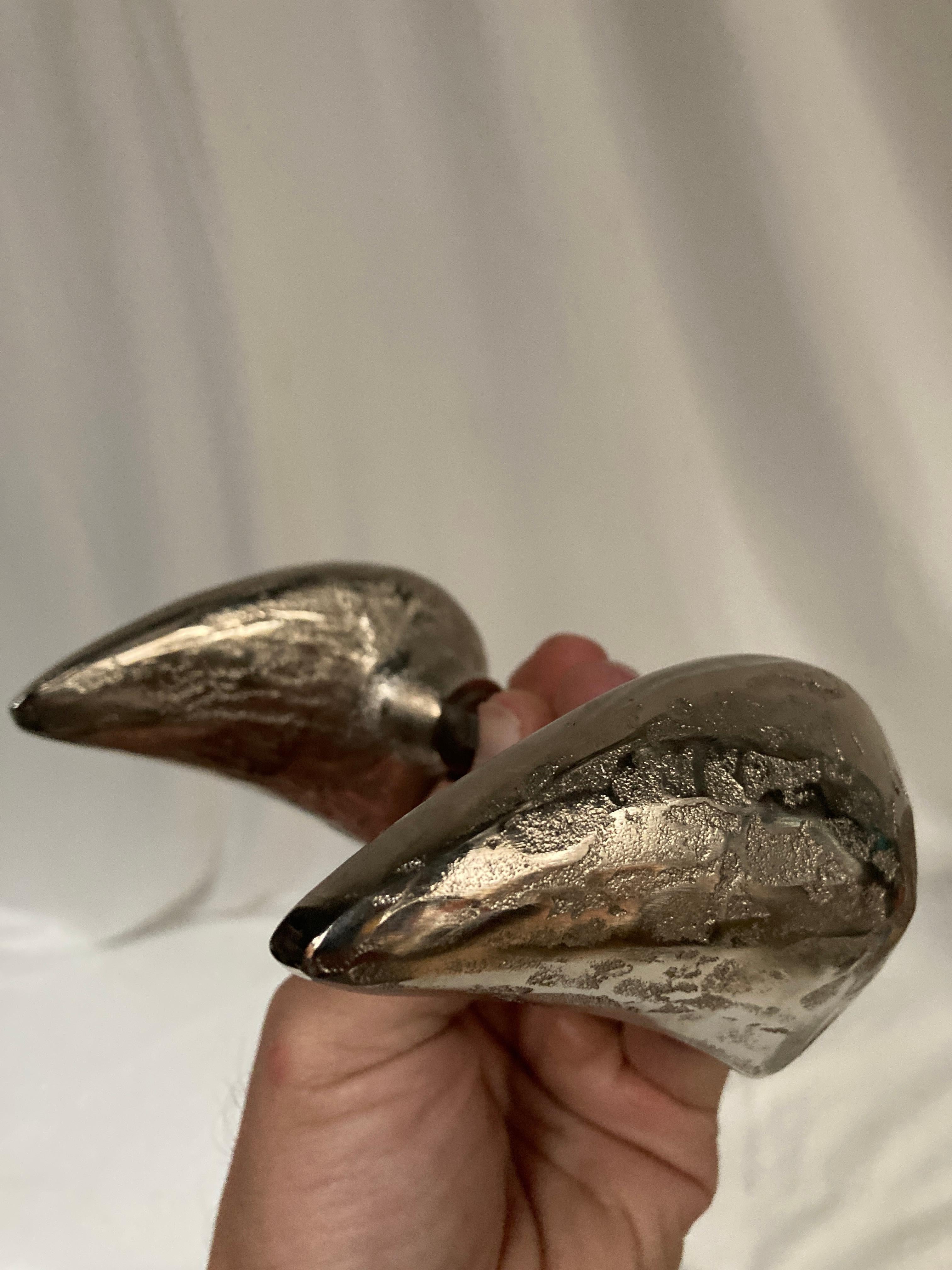 Fin du 20e siècle Set of 8 bronze sculptural door handles in the style of Garouste et Bonetti en vente