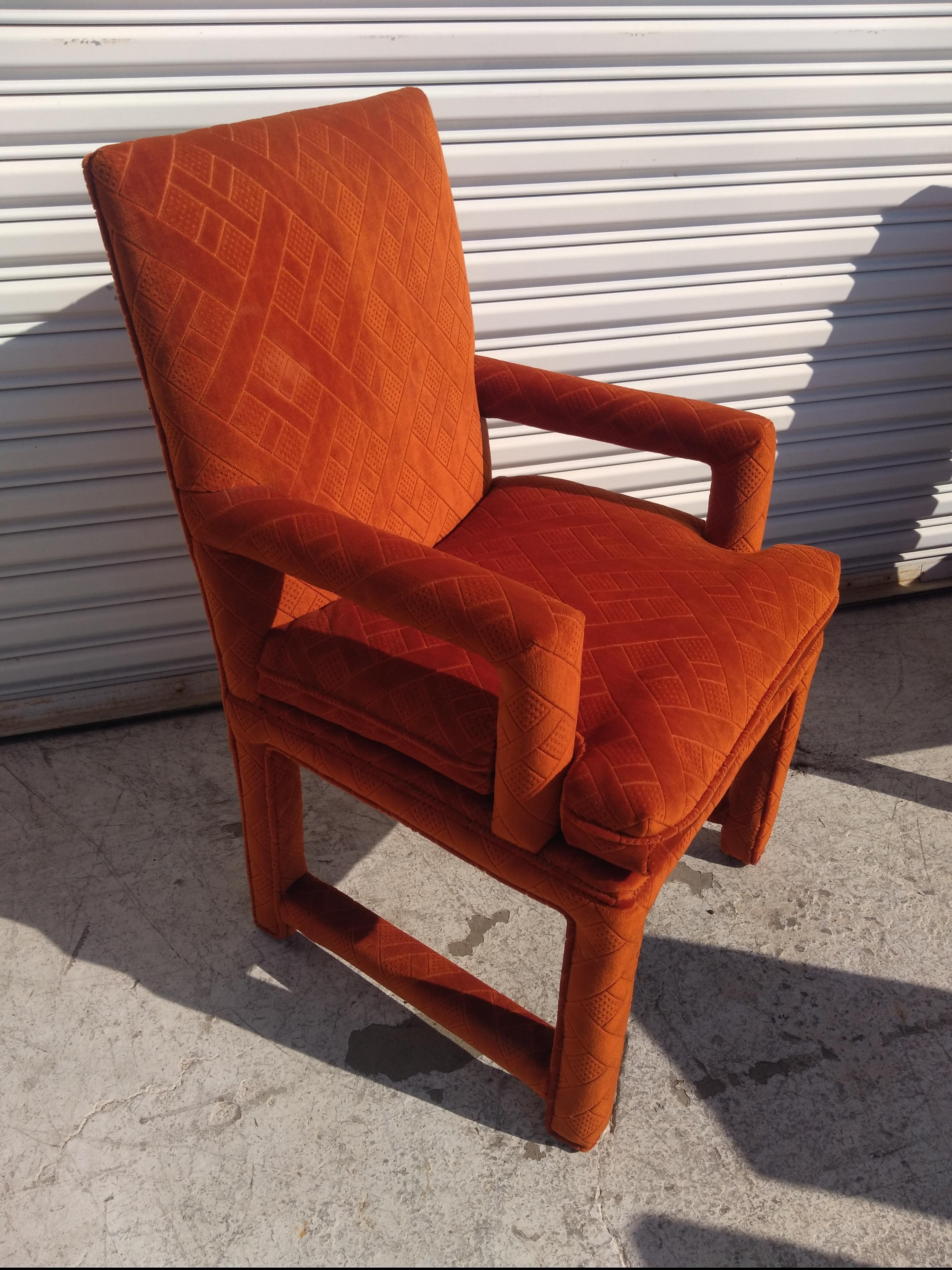 XX secolo Set di 8 sedie da pranzo in stile Parsons arancione bruciato in vendita