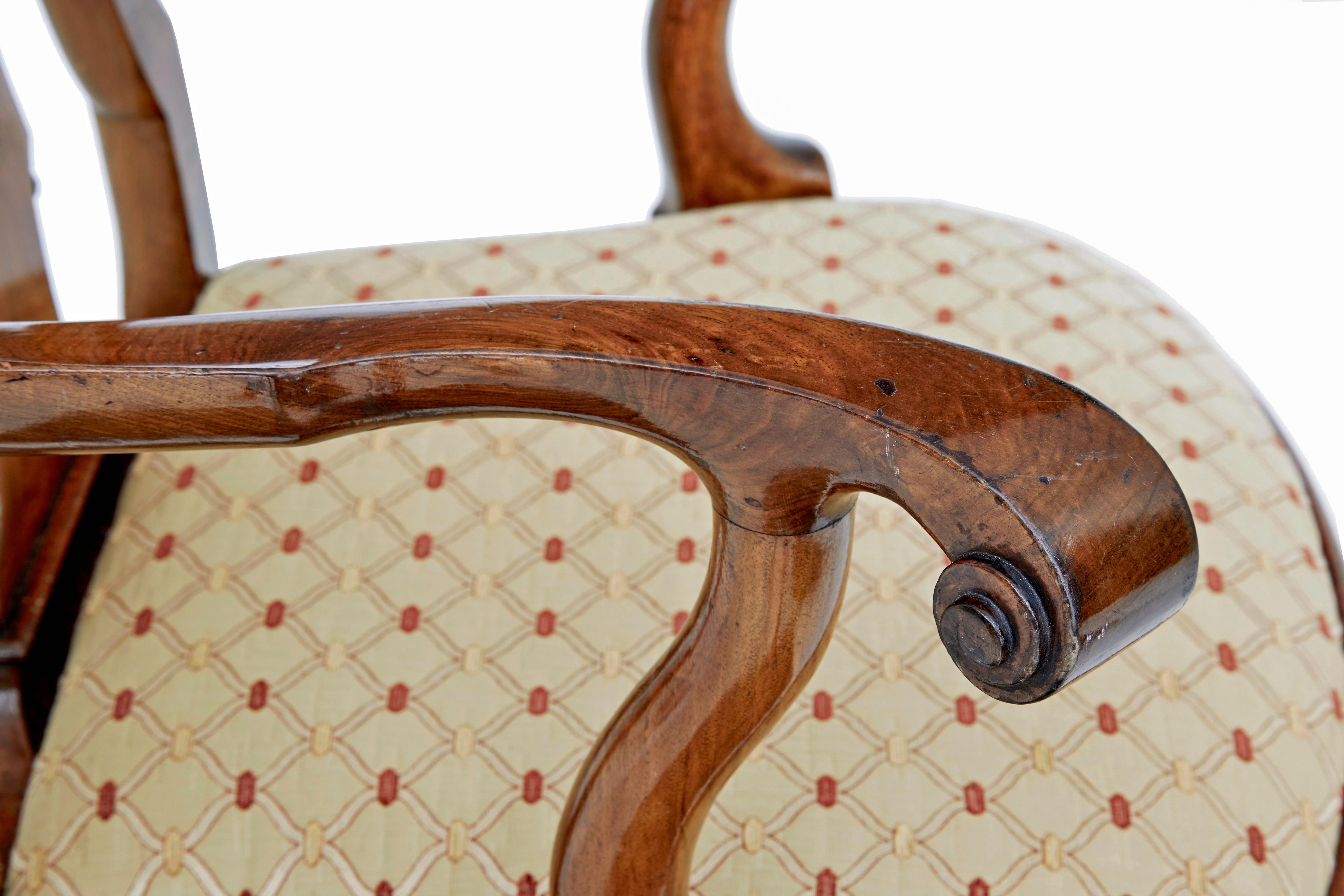 Set of 8 carved Queen Snne style walnut dining chairs by Spillman & Co In Good Condition For Sale In Debenham, Suffolk