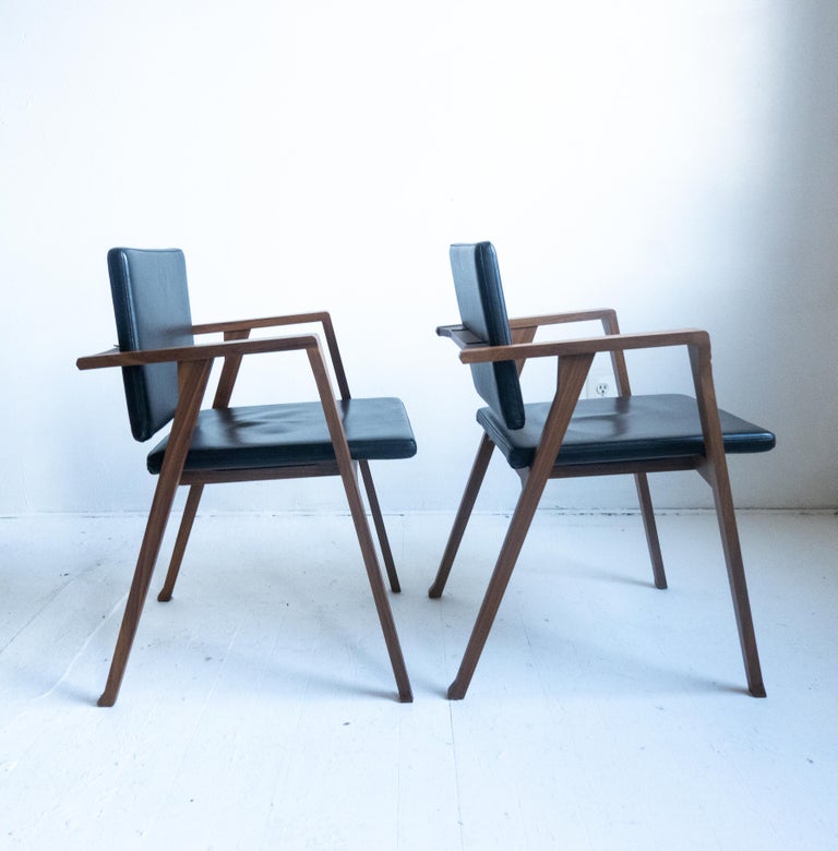 Set of 4, Cassina “Luisa” Dining Chairs Black Leather In Good Condition For Sale In New York, NY