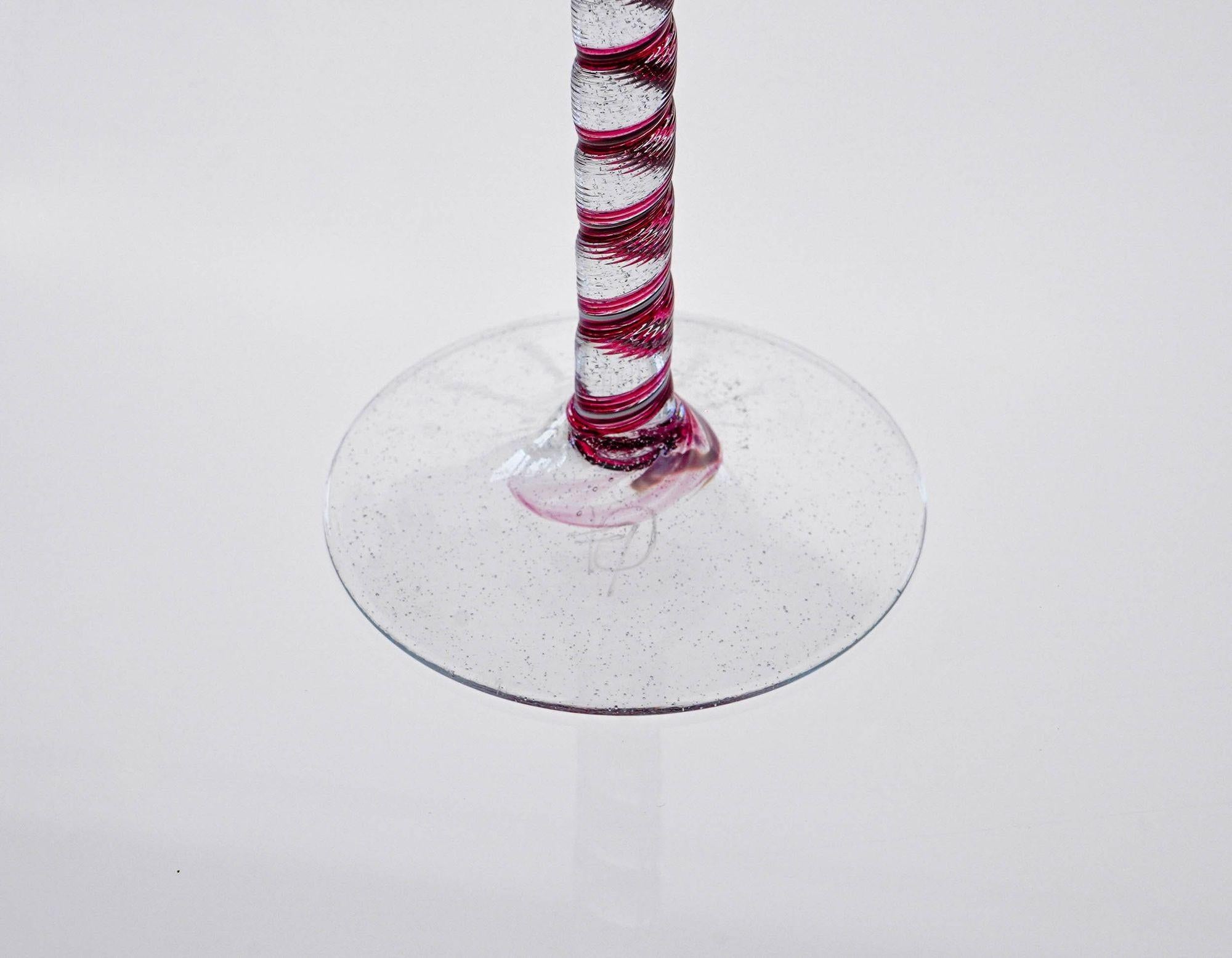 Set of 8 Cenedese twisted Ruby stem, Pulegoso Murano Glass, unique. Signed For Sale 7