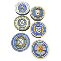 Set von 8 architektonischen Roundels aus Keramik, einzeln verkauft