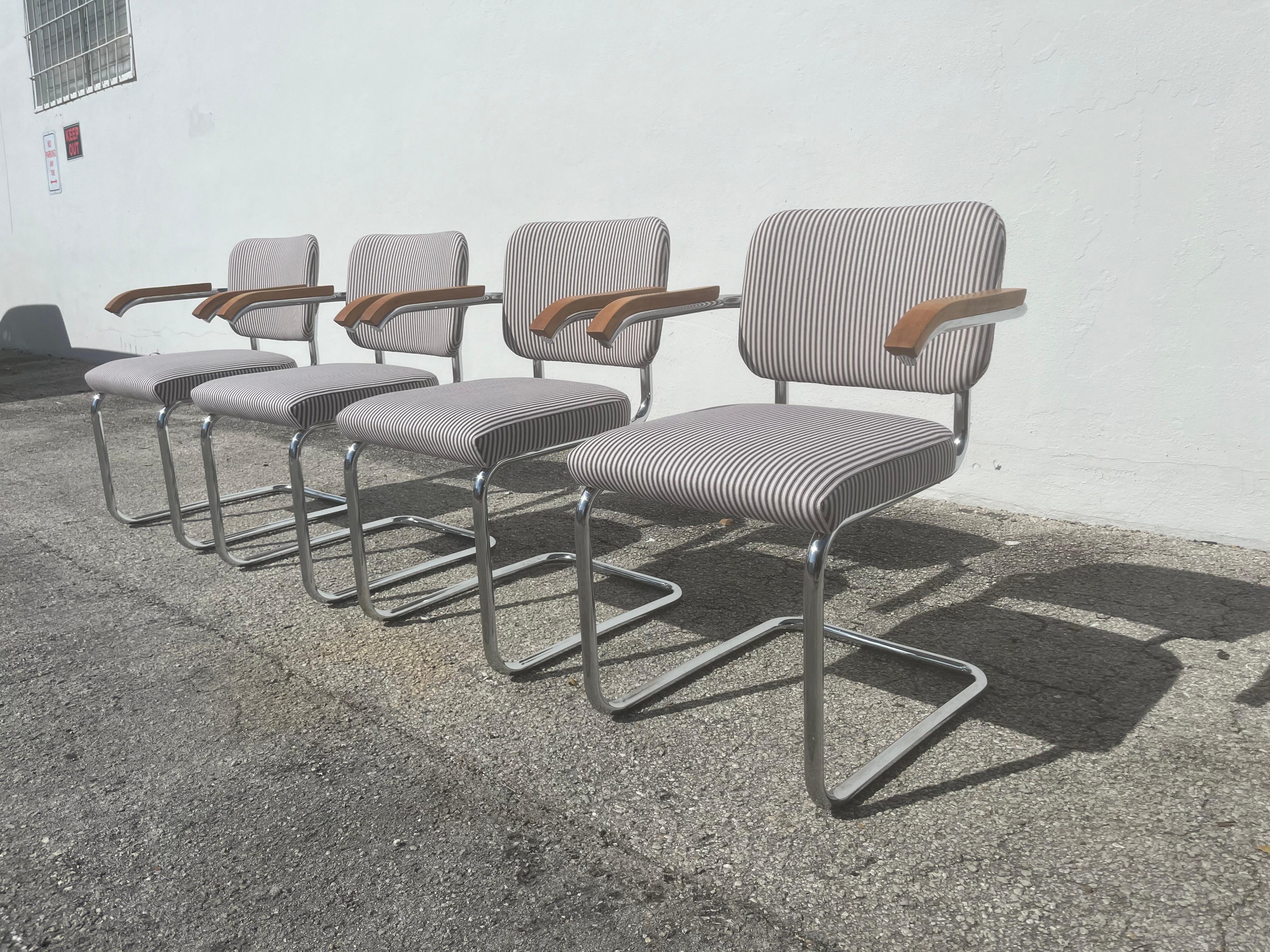 Set of 8 Cesca Upholstered Arm Chairs by Marcel Breuer for Knoll 1960s For Sale 4