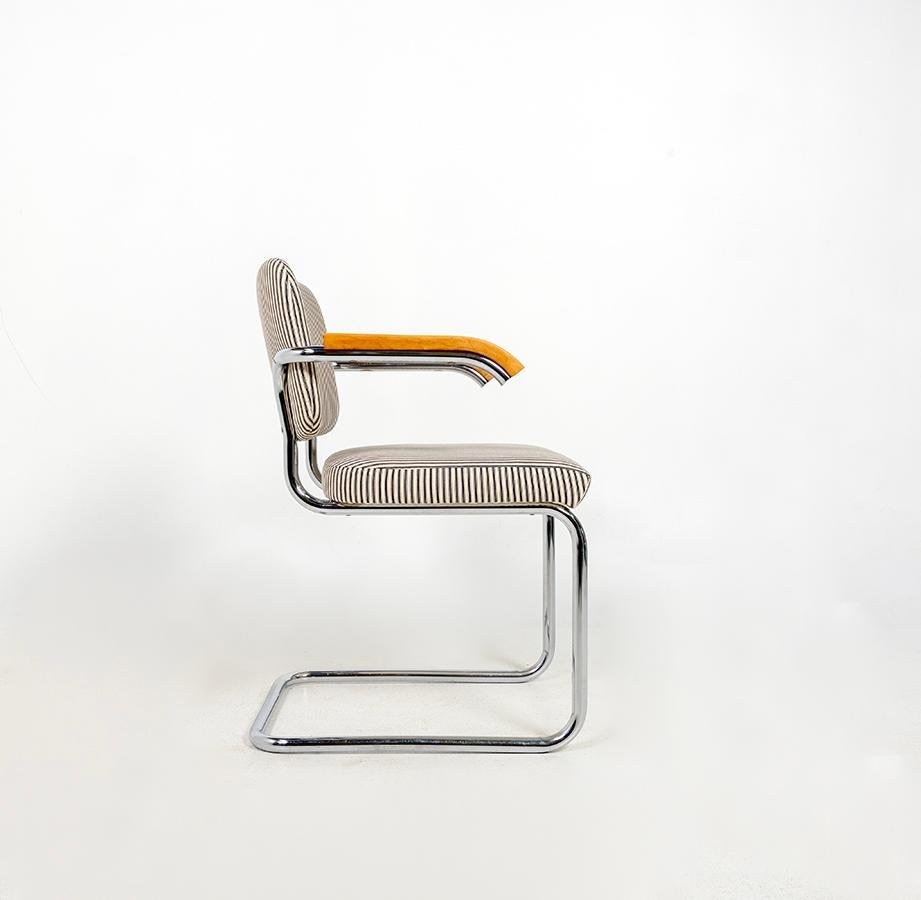Set of 8 Cesca Upholstered Arm Chairs by Marcel Breuer for Knoll 1960s For Sale 7