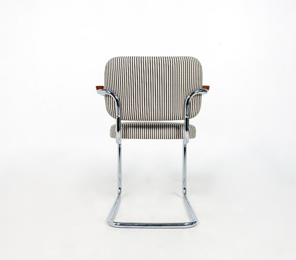 Set of 8 Cesca Upholstered Arm Chairs by Marcel Breuer for Knoll 1960s For Sale 8