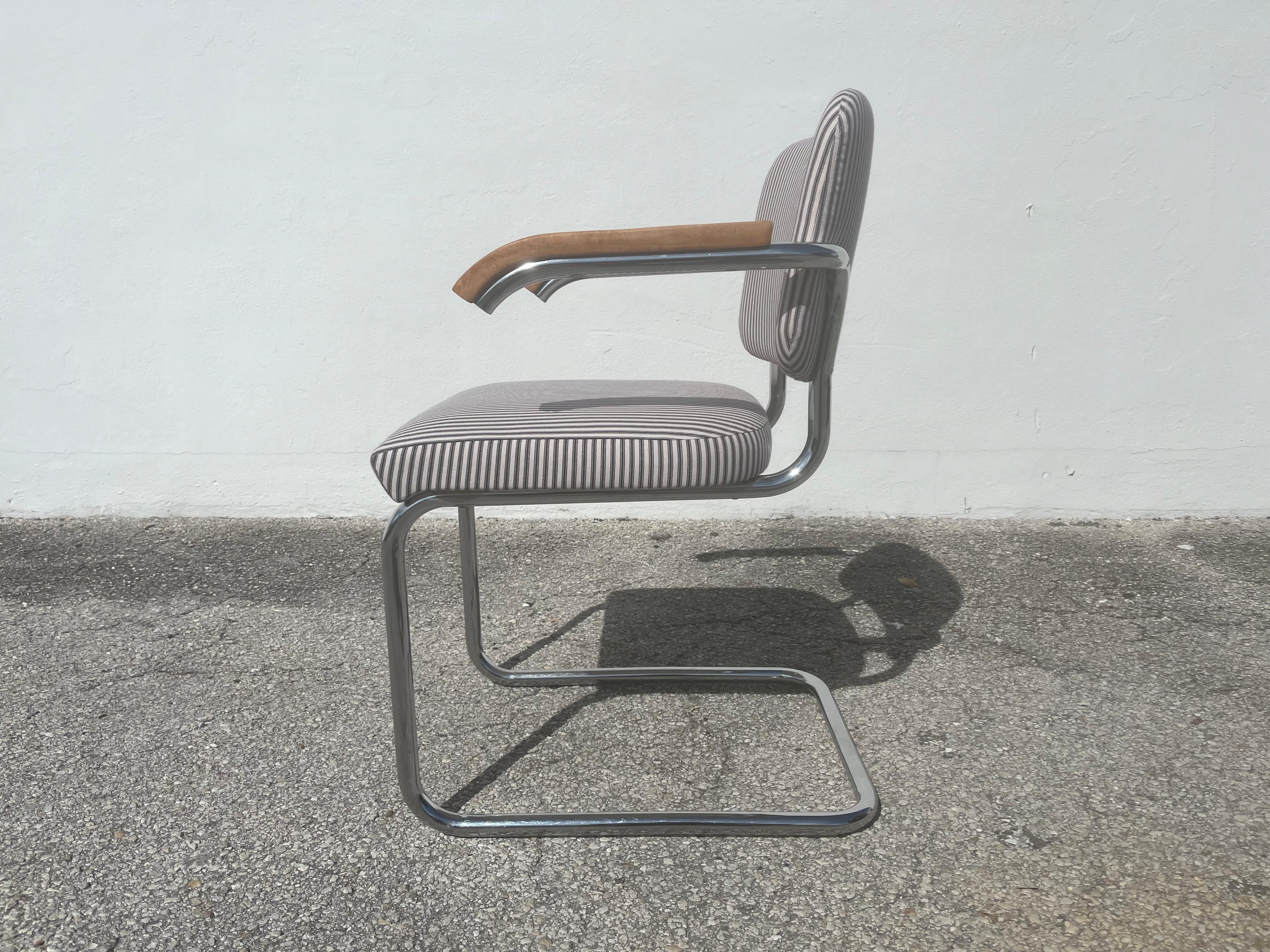 Set of 8 Cesca Upholstered Arm Chairs by Marcel Breuer for Knoll 1960s For Sale 2