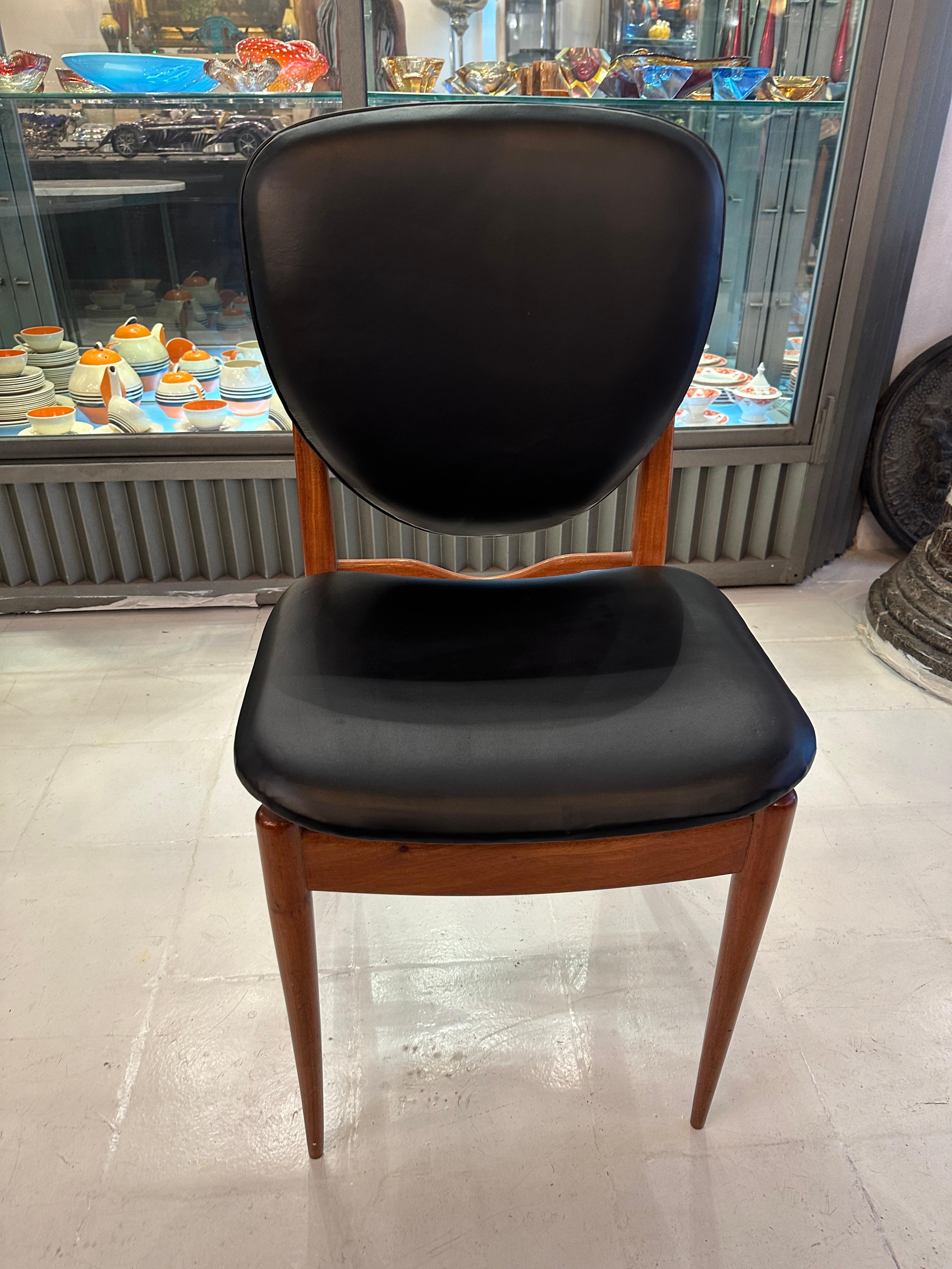 Set of 8 Chairs 50° in Leather and Wood, Danish For Sale 8