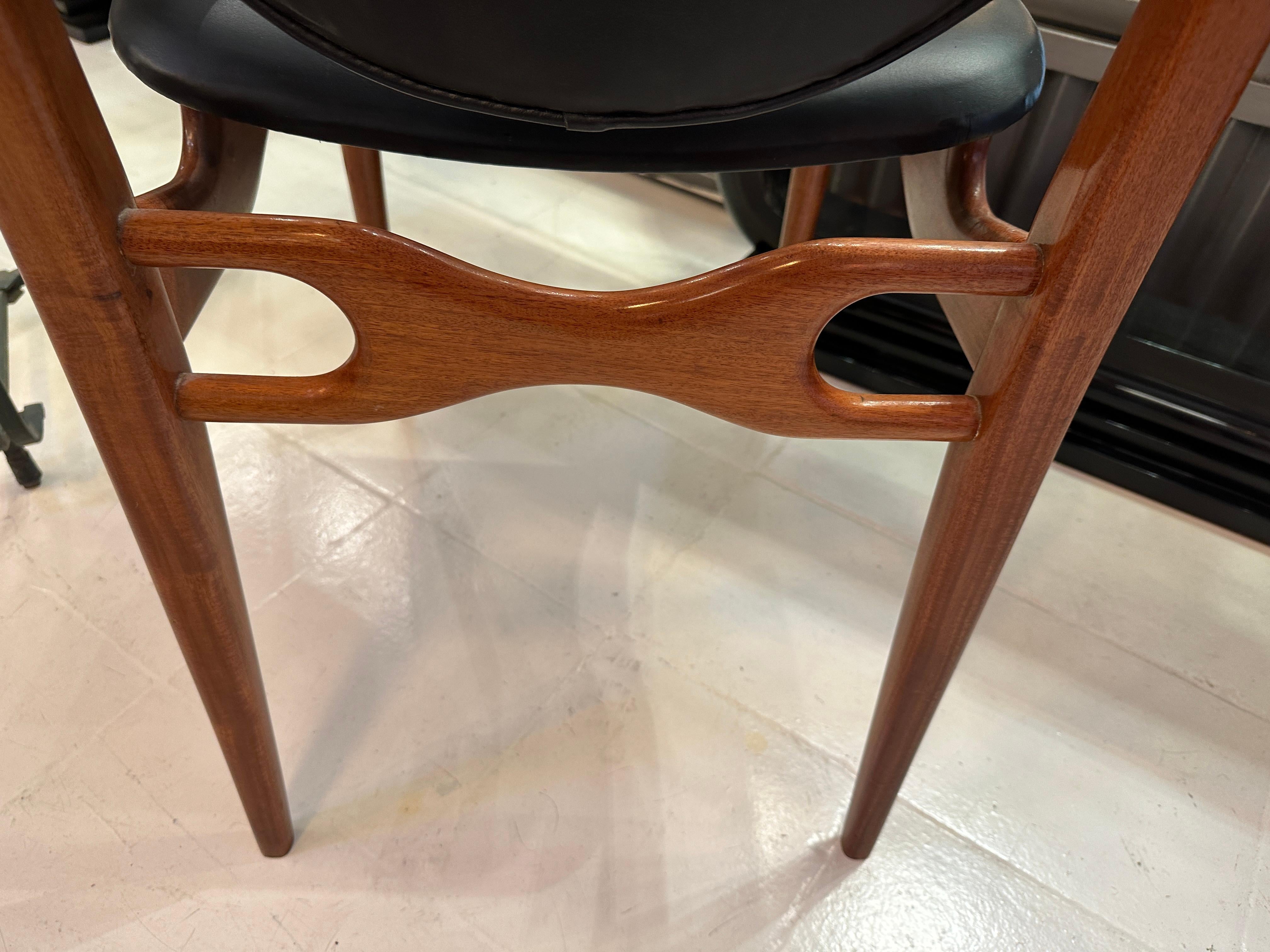 Set of 8 Chairs 50° in Leather and Wood, Danish For Sale 10