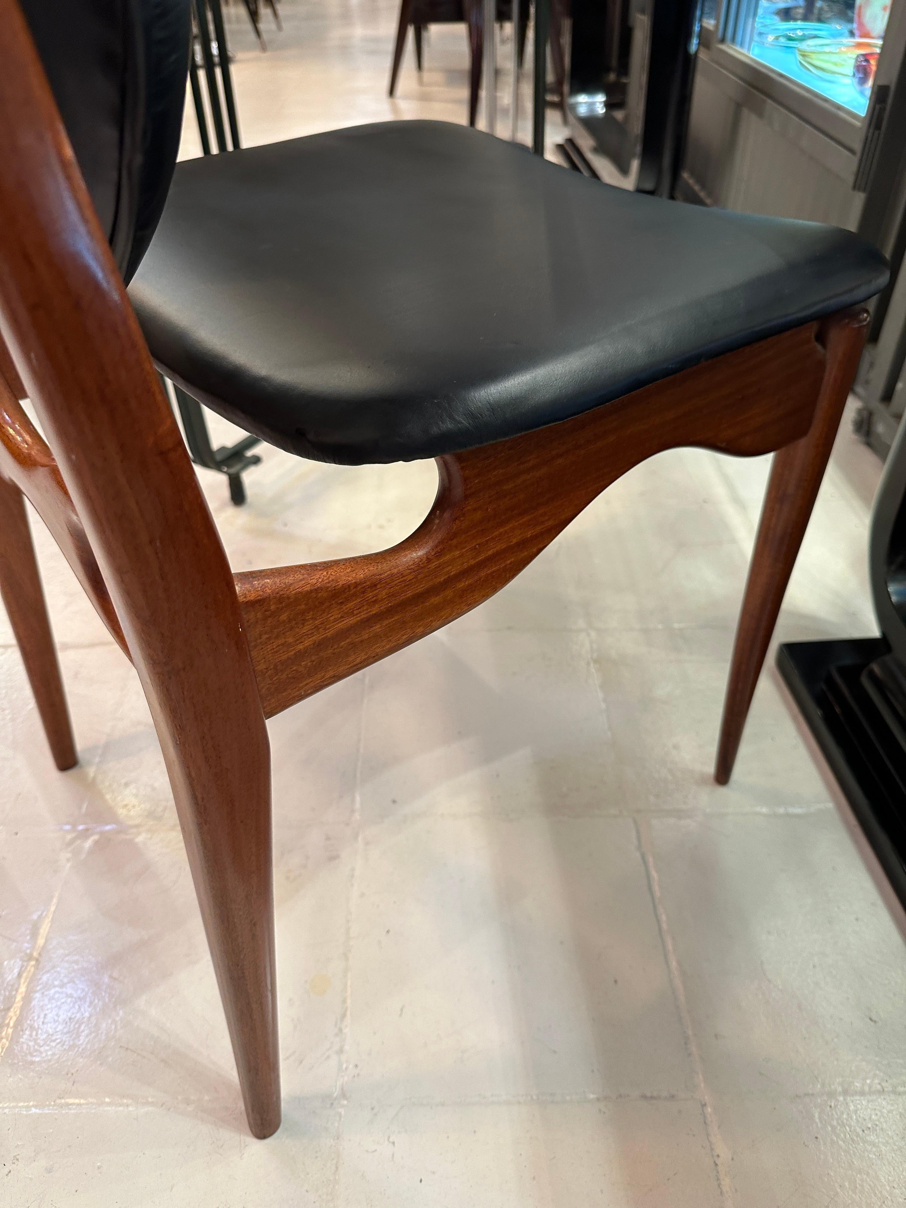 Set of 8 Chairs 50° in Leather and Wood, Danish For Sale 11
