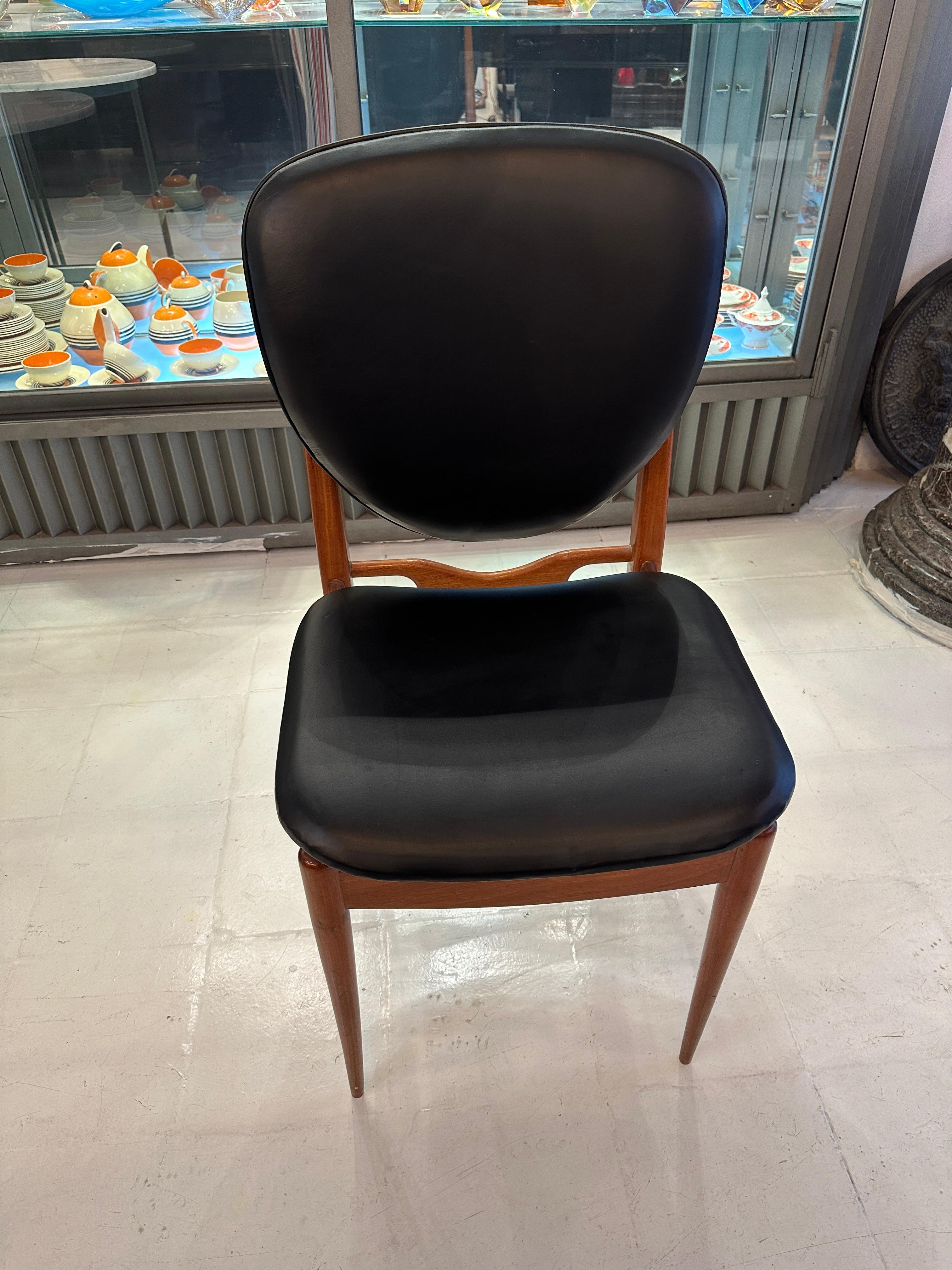 Set of 8 Chairs 50° in Leather and Wood, Danish For Sale 2