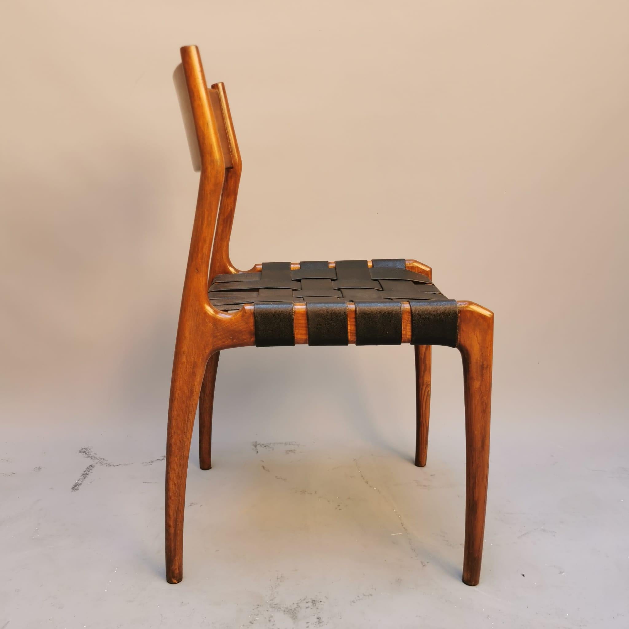 Set of 8 Chairs, Consorzio Sedie Friuli In Good Condition In Milano, Lombardia
