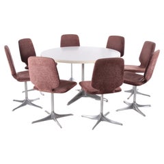 Ensemble de 8 chaises avec table par Horst Bruning Chair Modèle Sedia pour Cor