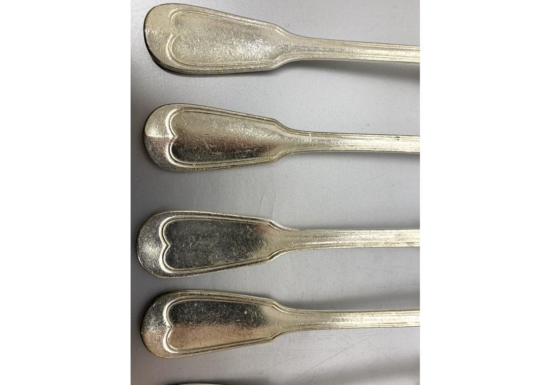 Set Of 8 Chambly Hotel Silver Dinner Forks From Carlyle Hotel en vente 1