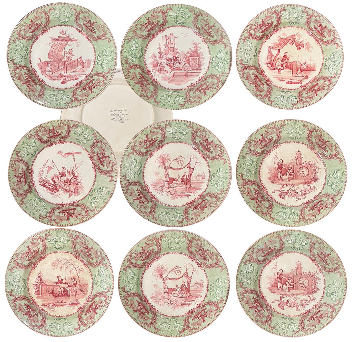Polychromé  8 assiettes en faïence de qualité Scènes chinoises romantiques de Creil 1834-1840  en vente