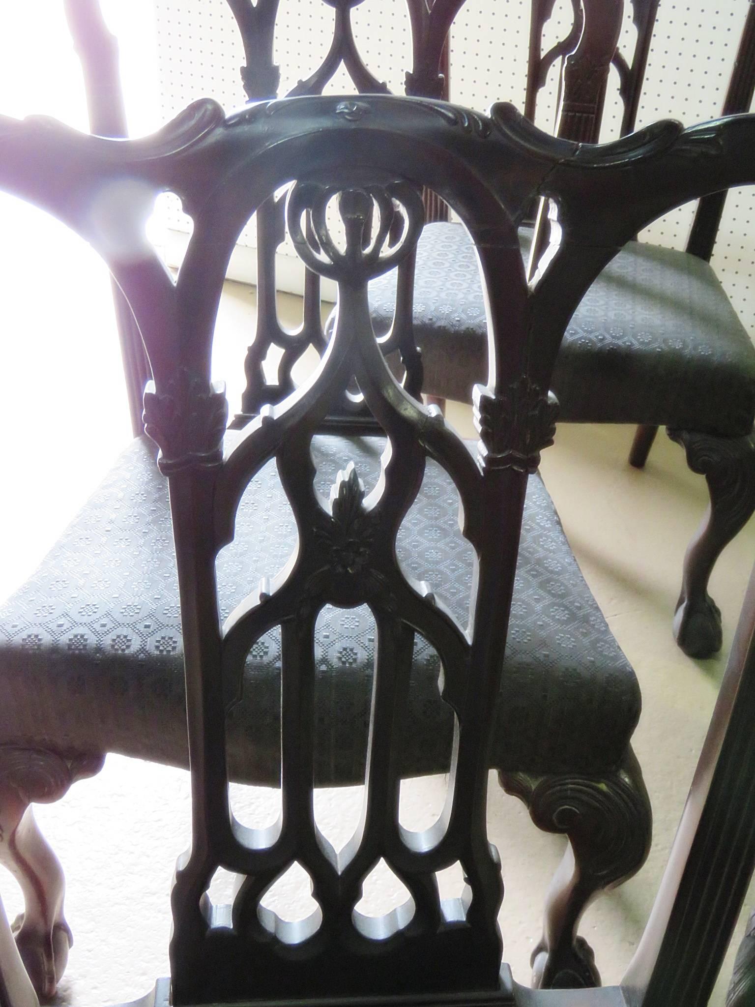 Set of Eight Chippendale Style Dining Chairs In Good Condition For Sale In Swedesboro, NJ