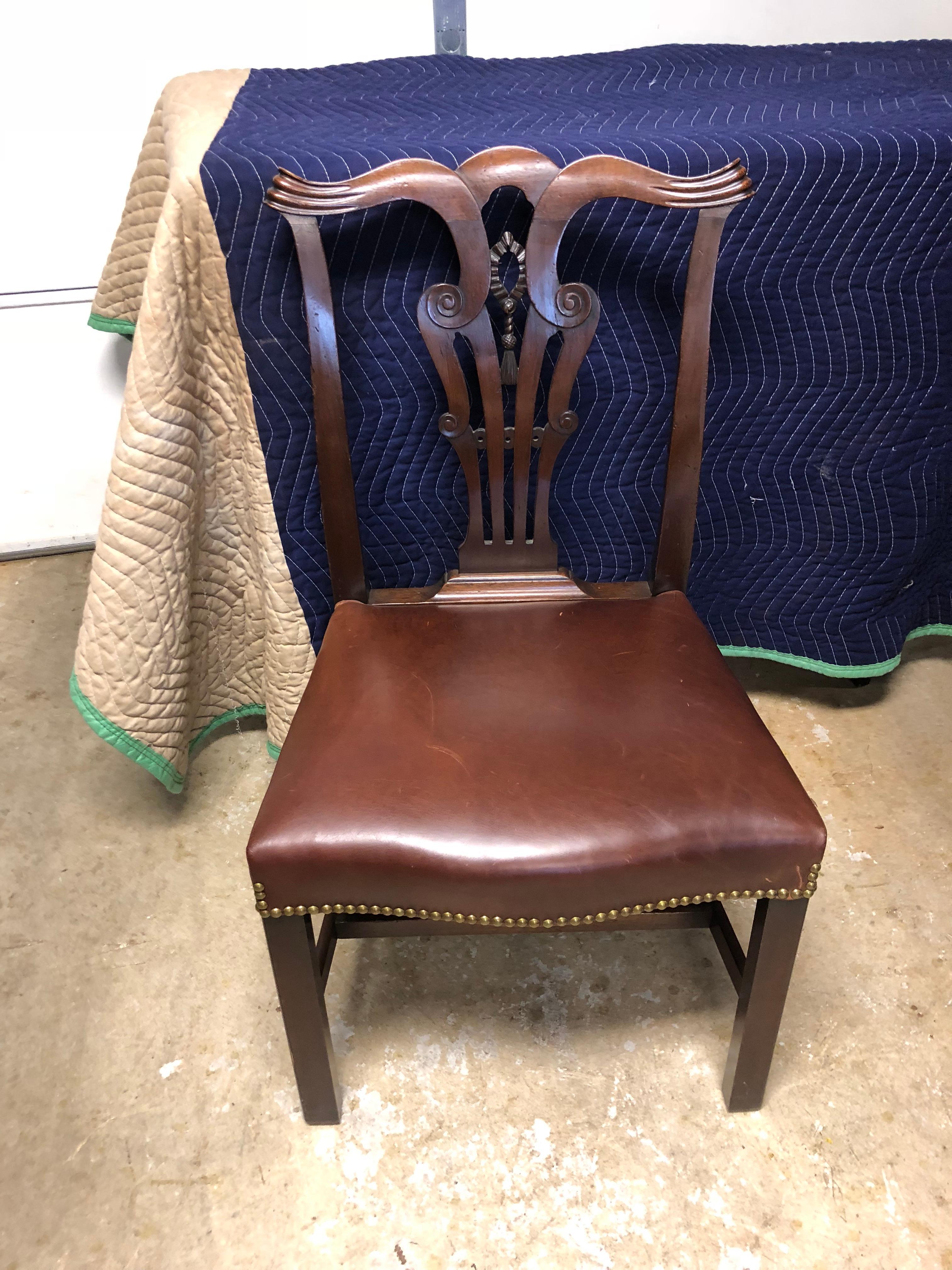 Set of 8 Chippendale Style Dining Chairs in Mahogany with Leather Seats In Good Condition In Athens, GA