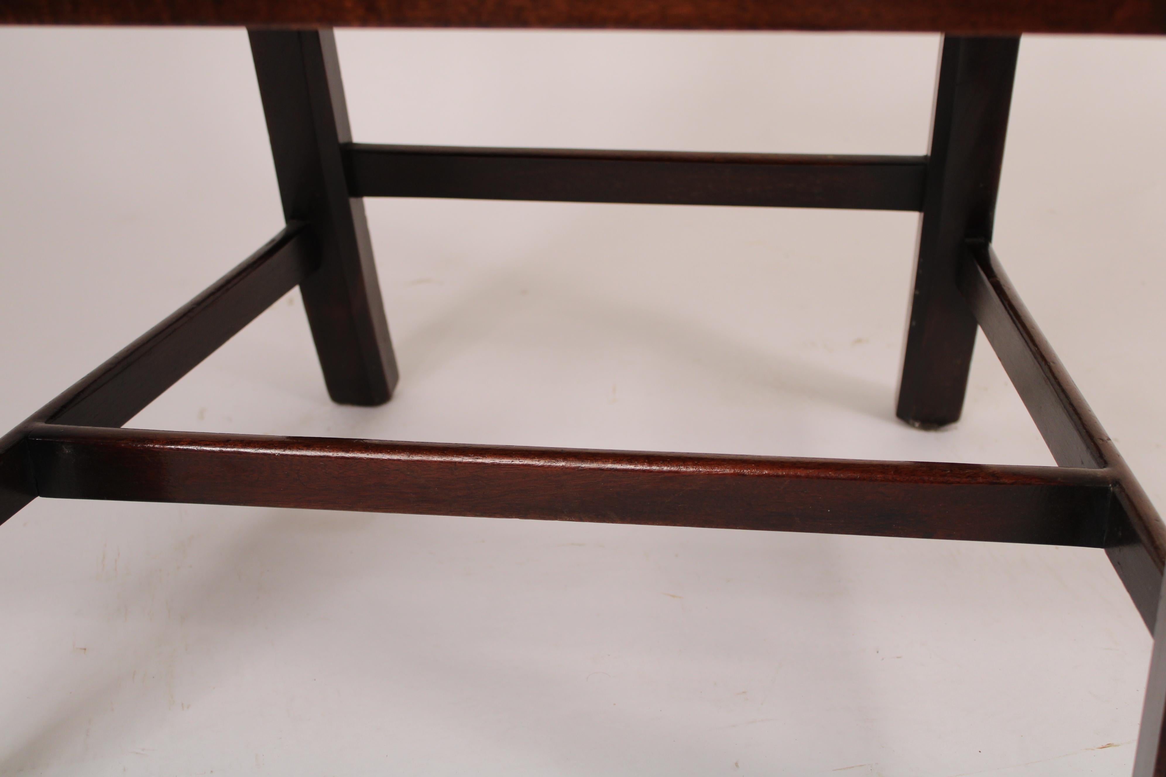 Set of 8 Chippendale style Mahogany Dining Room Chairs For Sale 7