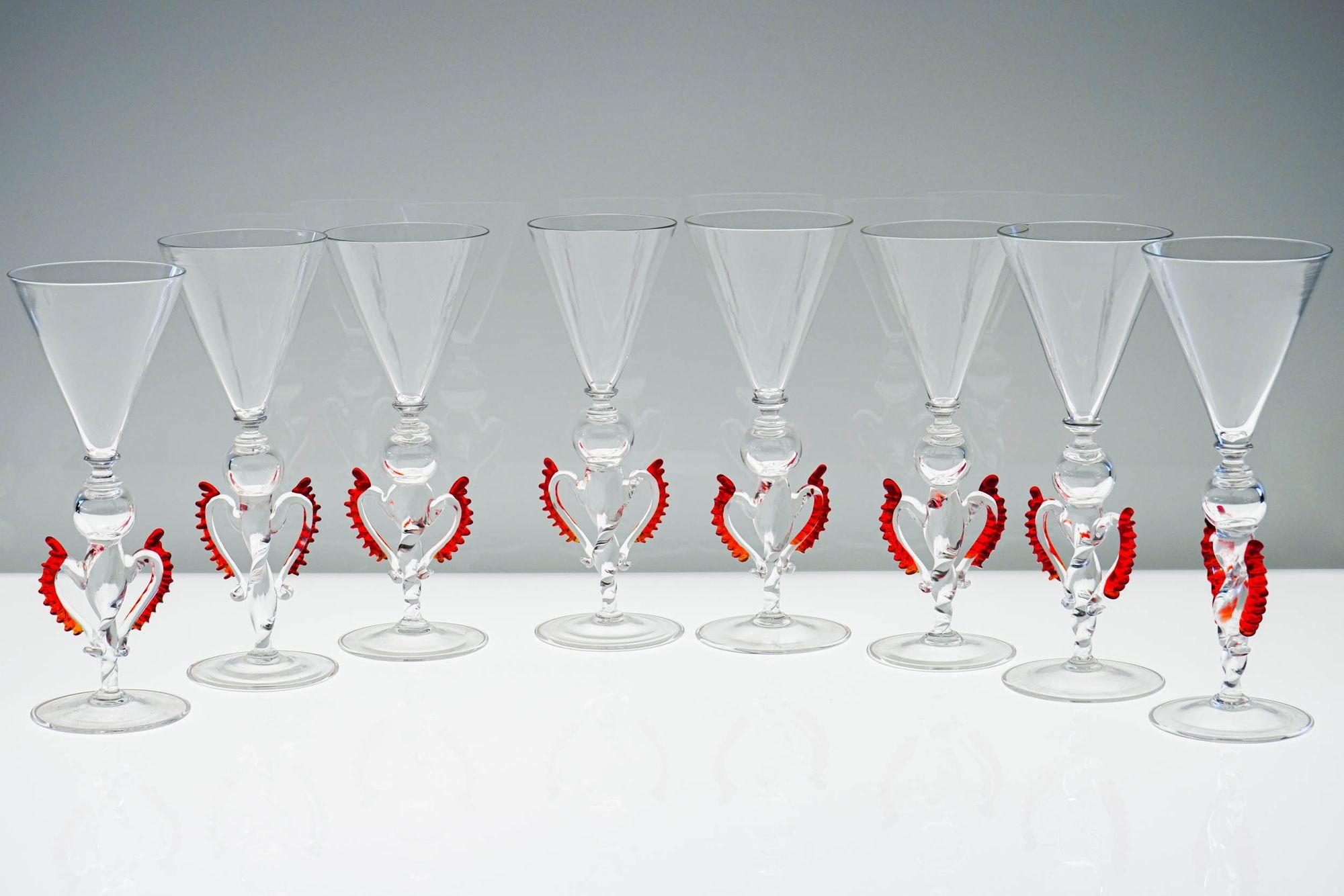 Italian Set of 8 Classic Cenedese Murano Glass Goblets Tipetti, clear with red accents For Sale