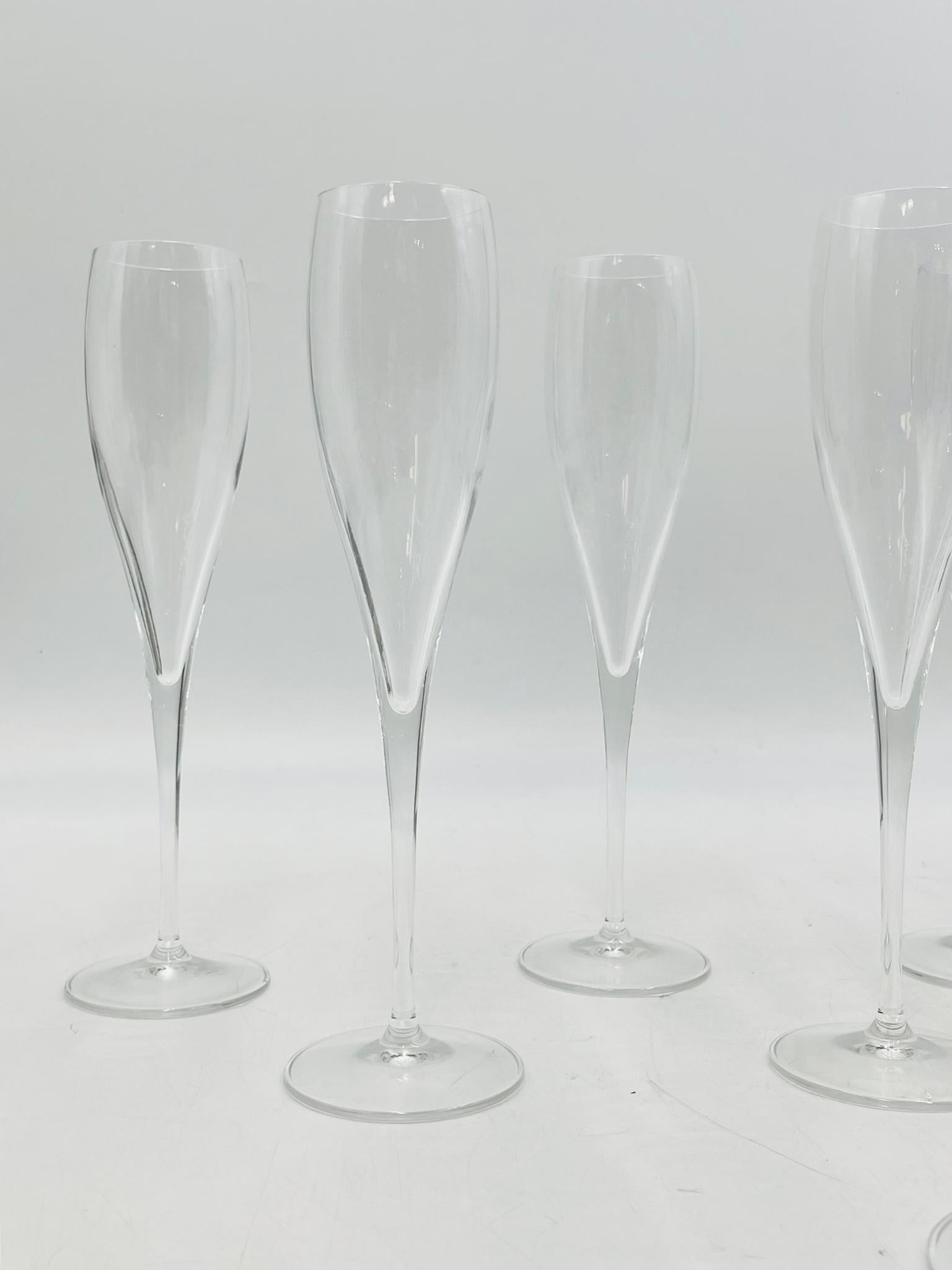 Late 20th Century Set of 8 Clear Crystal Champagne Flutes by Le Creuset, France For Sale