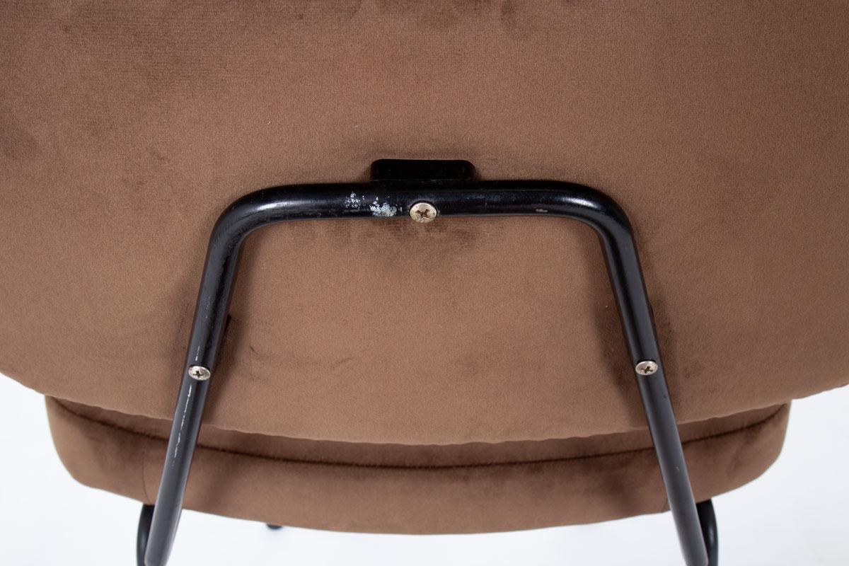 Metal Set of 8 CM196 chairs by Pierre Paulin for Airborne, 1950