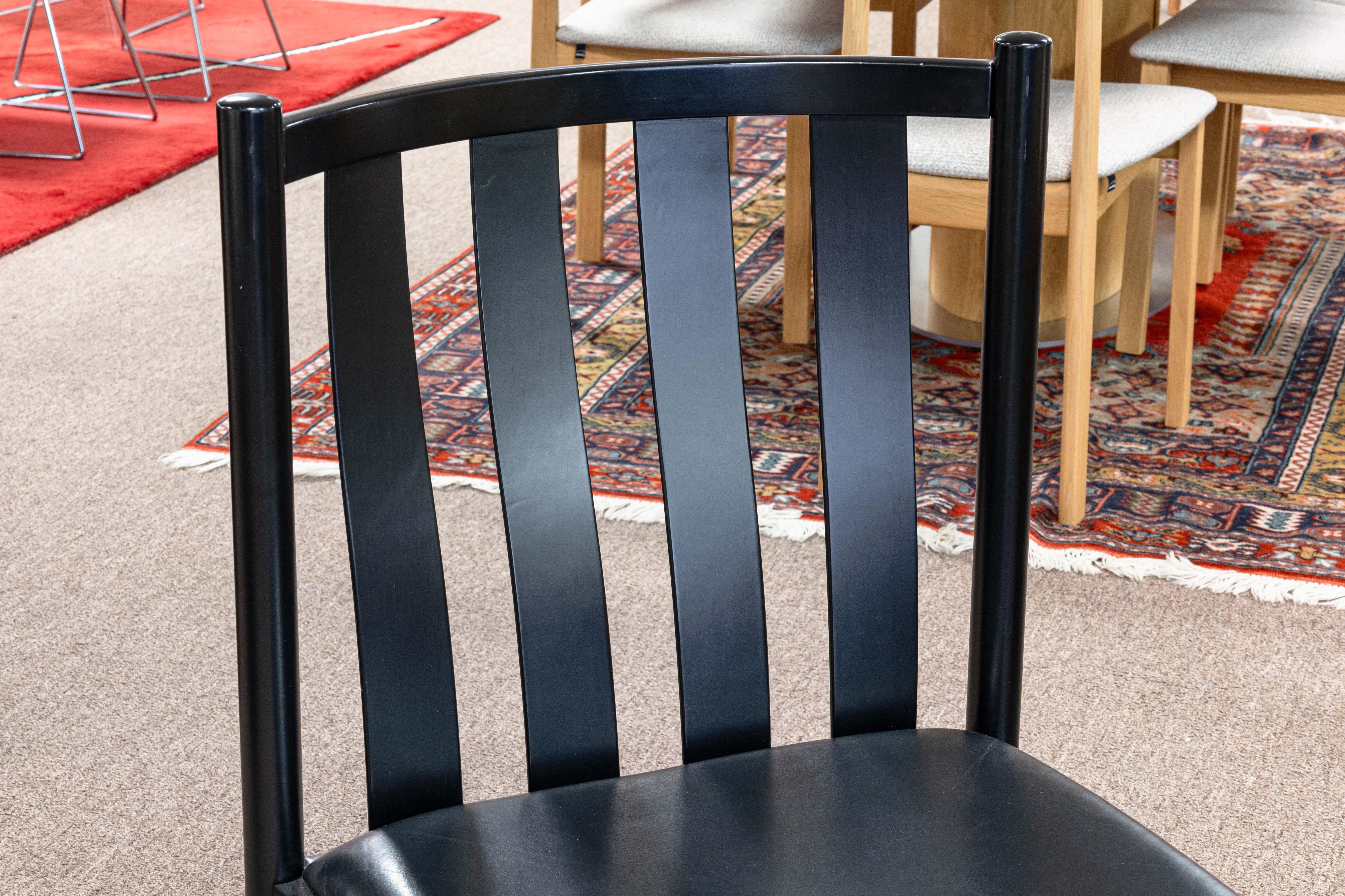Italian Set of 8 Collaudo for Stendig Black Lacquered Slat Dining Chairs Made in Italy For Sale