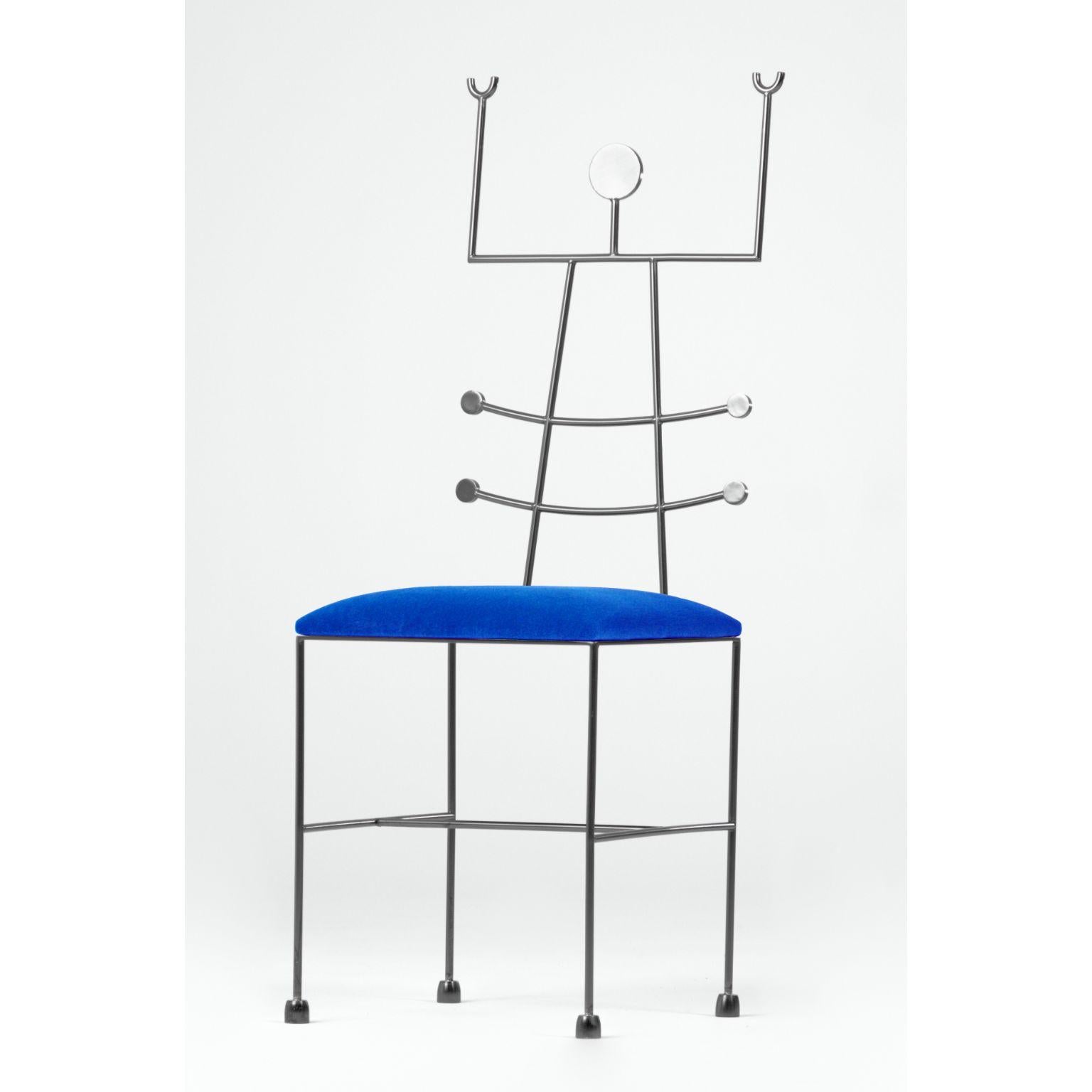 Satz von 8 Collezione Surrealista-Stühlen mit Kissen von Qvinto Studio im Angebot 2