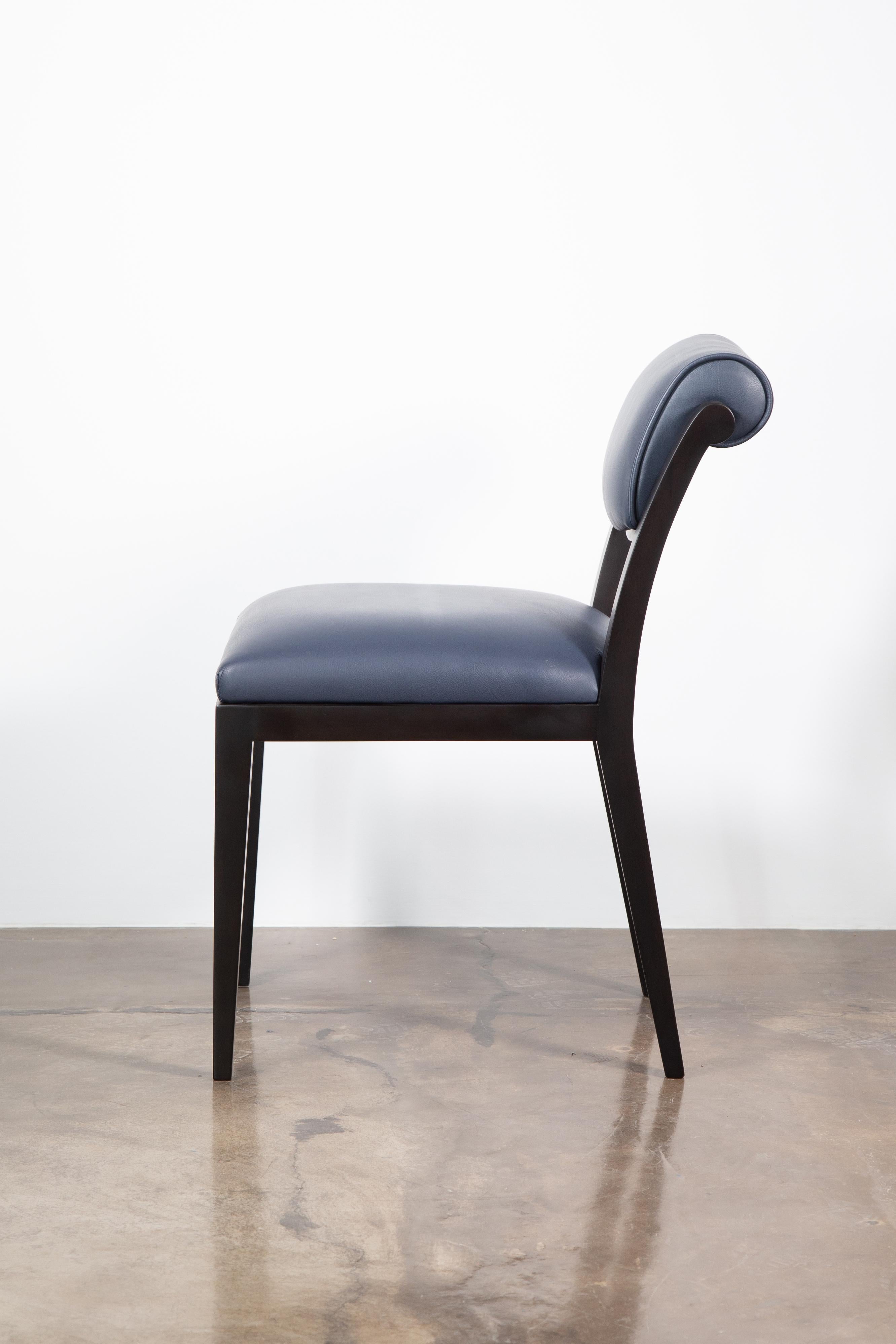 Ensemble de 8 chaises de salle à manger en cuir de style Art Déco contemporain, Gianni par Costantini en vente 1