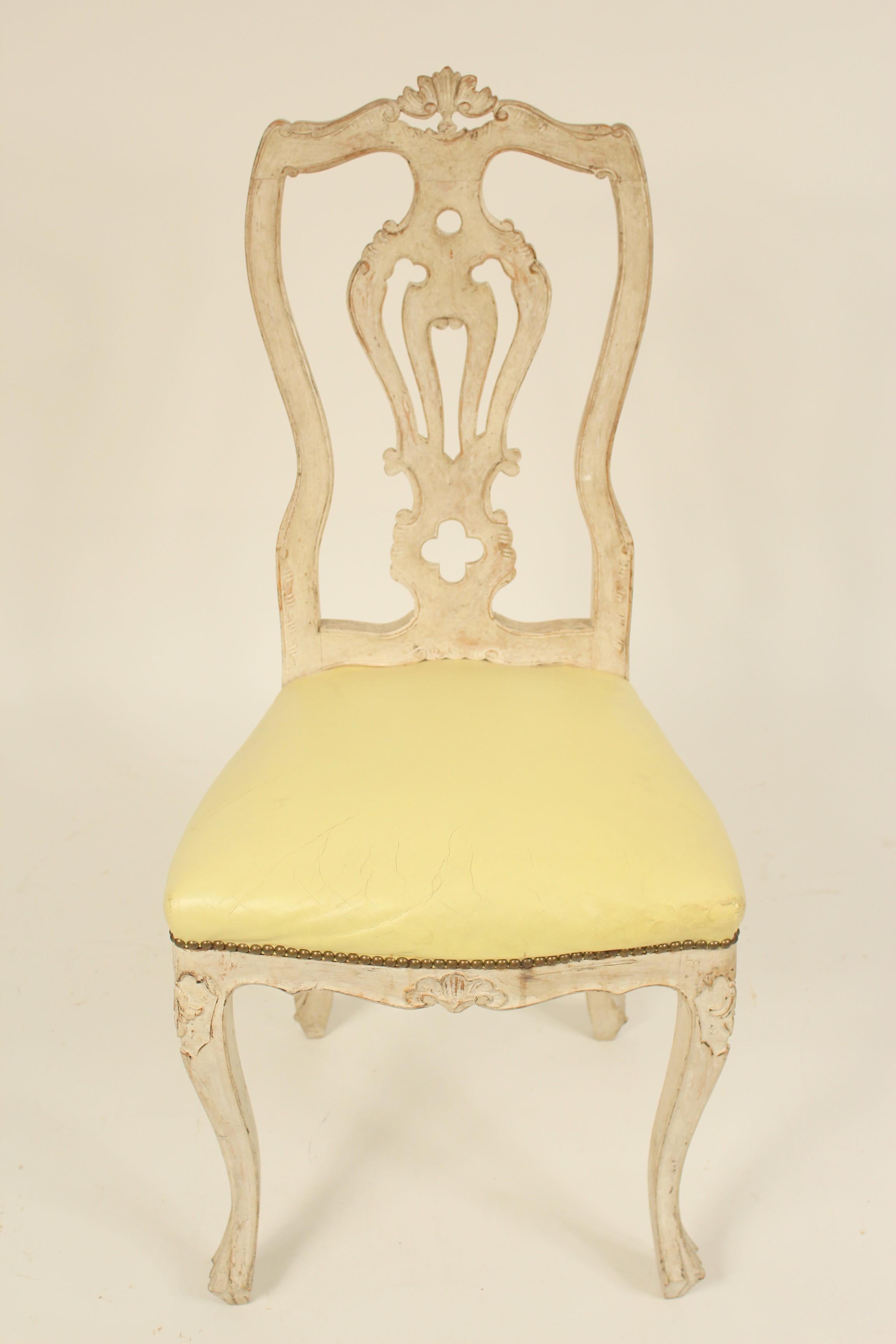 Set of 8 Continental Painted Louis XV Style Dining Room Chairs In Good Condition In Laguna Beach, CA