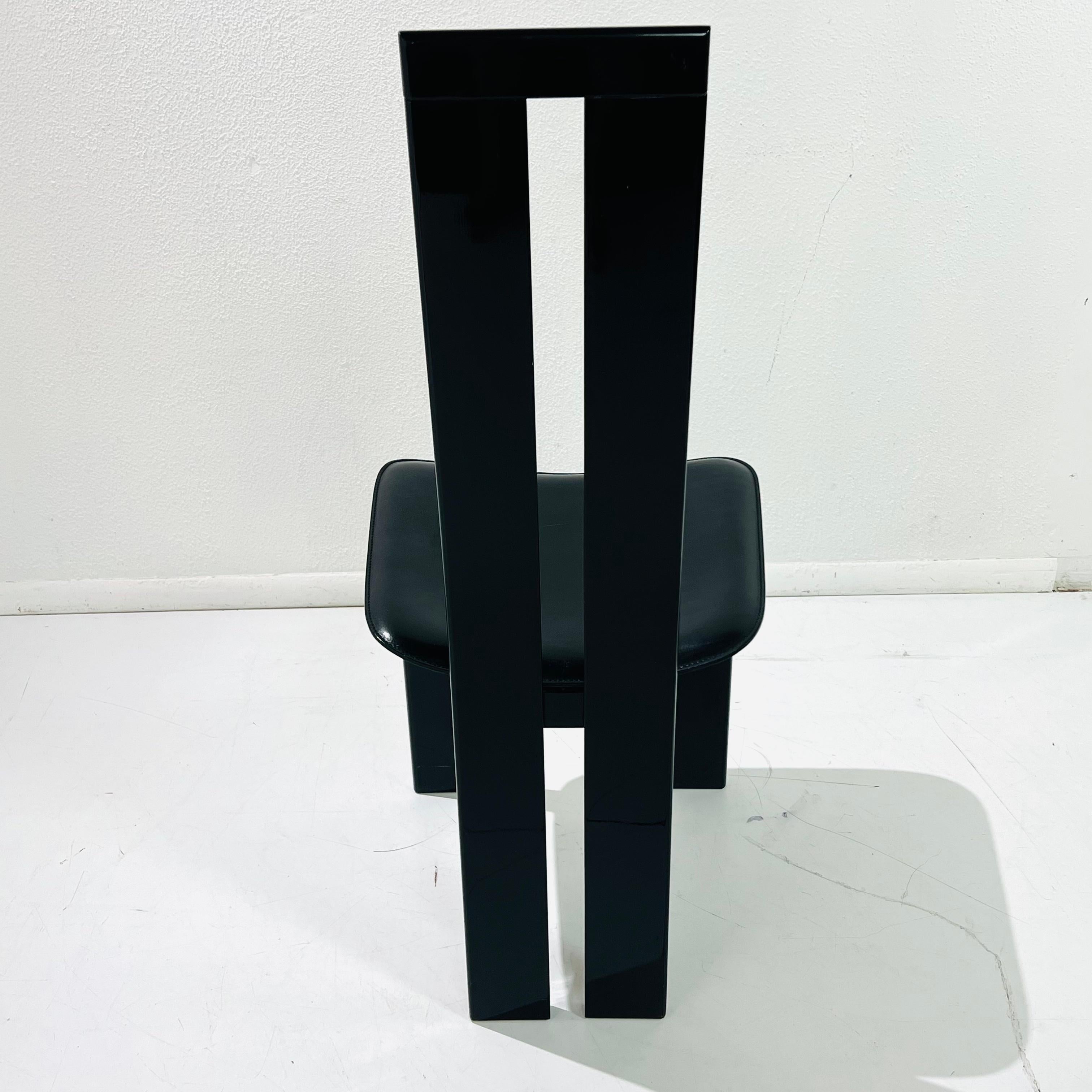 Juego de 8 Sillas de Comedor Costantini Lacadas en venta 3