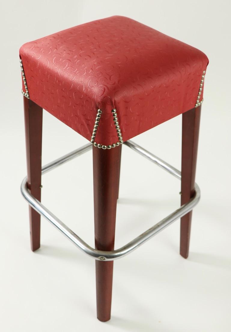 Set of 8 Counter Bar Stools by Chairmaster In Good Condition In New York, NY