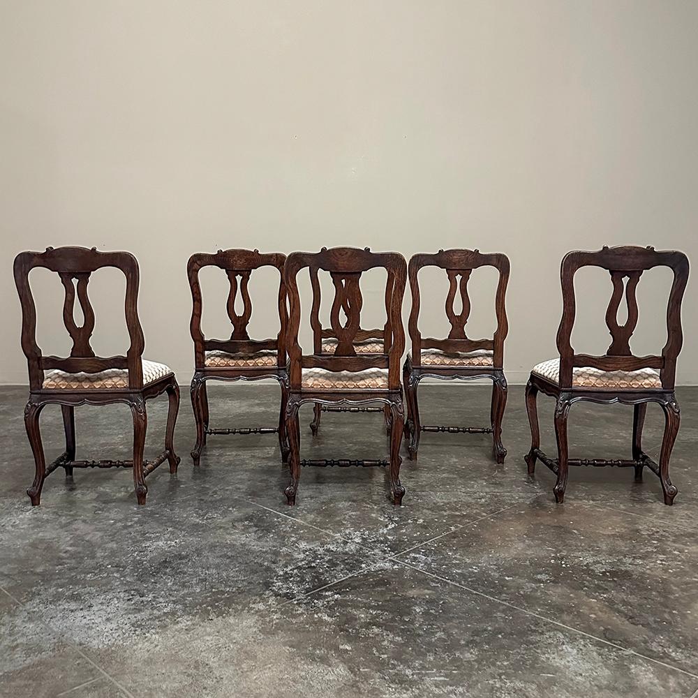 20ième siècle Ensemble de 8 chaises de salle à manger françaises tapissées comprenant 2 fauteuils en vente