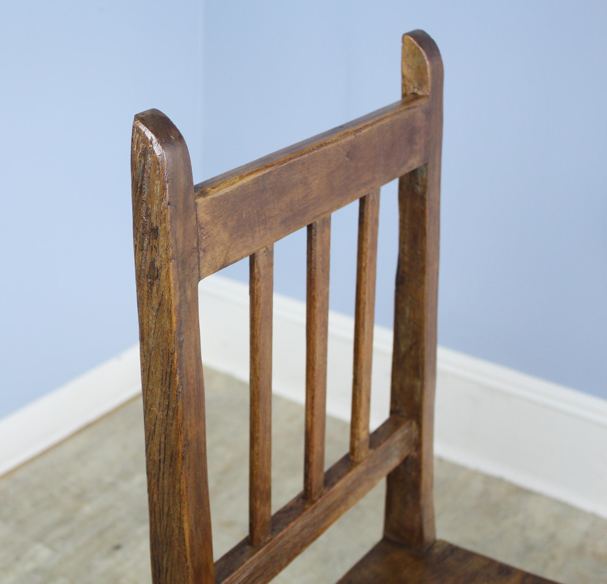 Set of 8 Country Oak Dining Chairs In Good Condition In Port Chester, NY