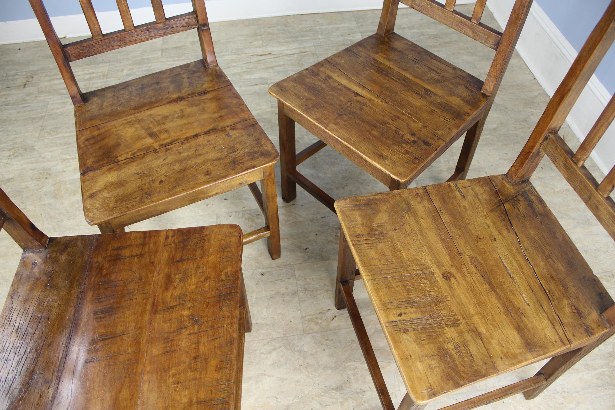 Set of 8 Country Oak Dining Chairs 1