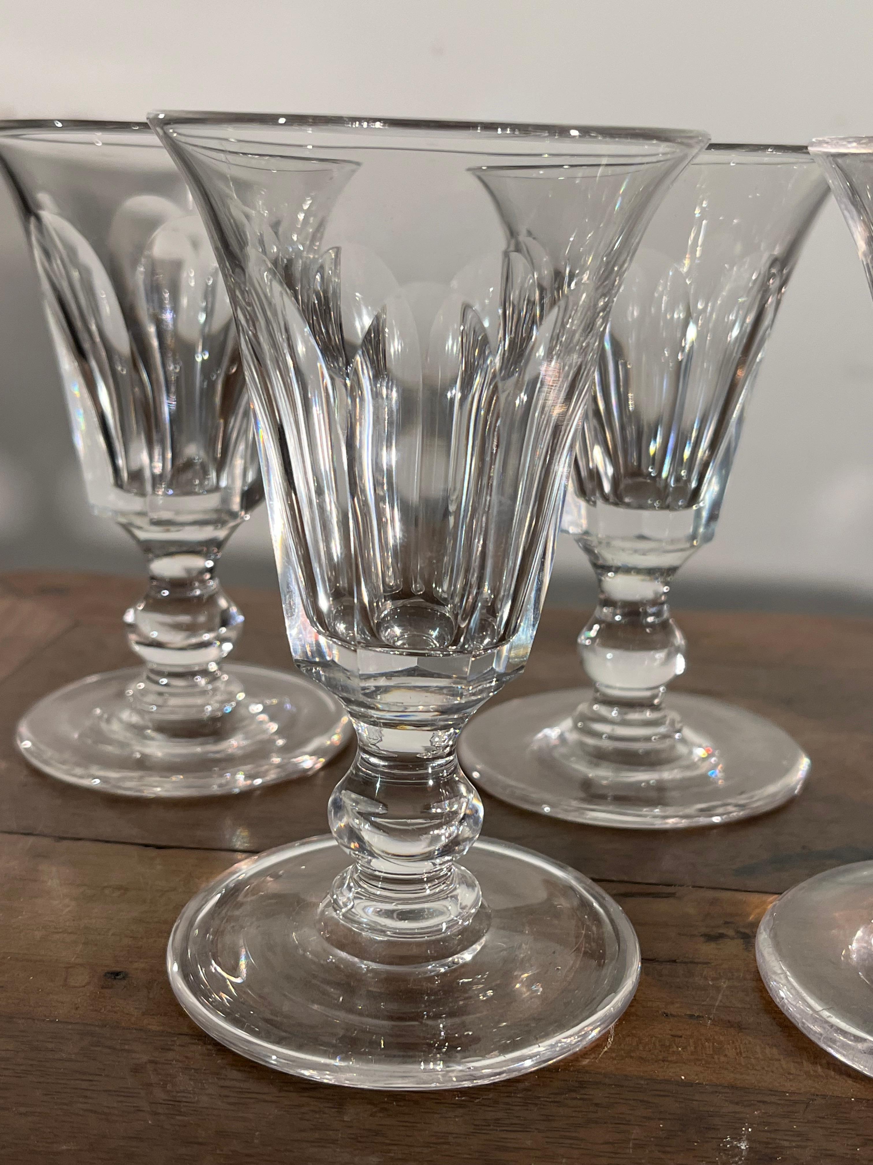 Français Ensemble de 8 verres à cherry en cristal, Saint-Louis en vente