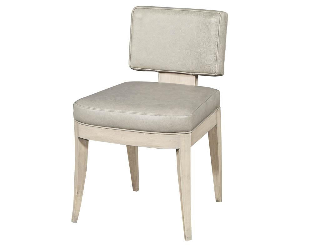 Moderne Ensemble de 8 chaises de salle à manger modernes en cuir sur mesure avec finition lavée en vente