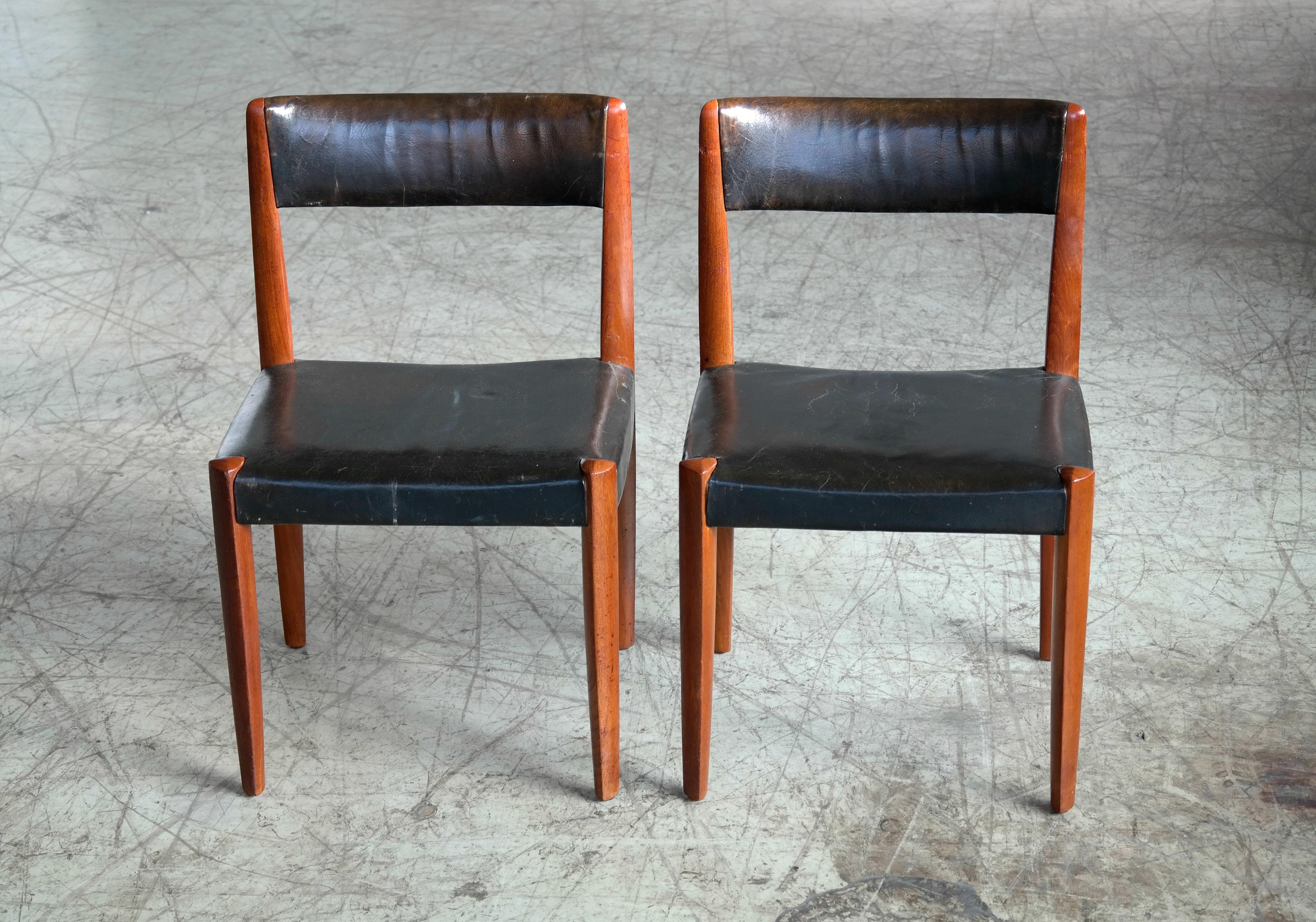 Mid-20th Century Set of 8 Danish 1950s Dining Chairs of Teak and Leather by Fritz Hansen