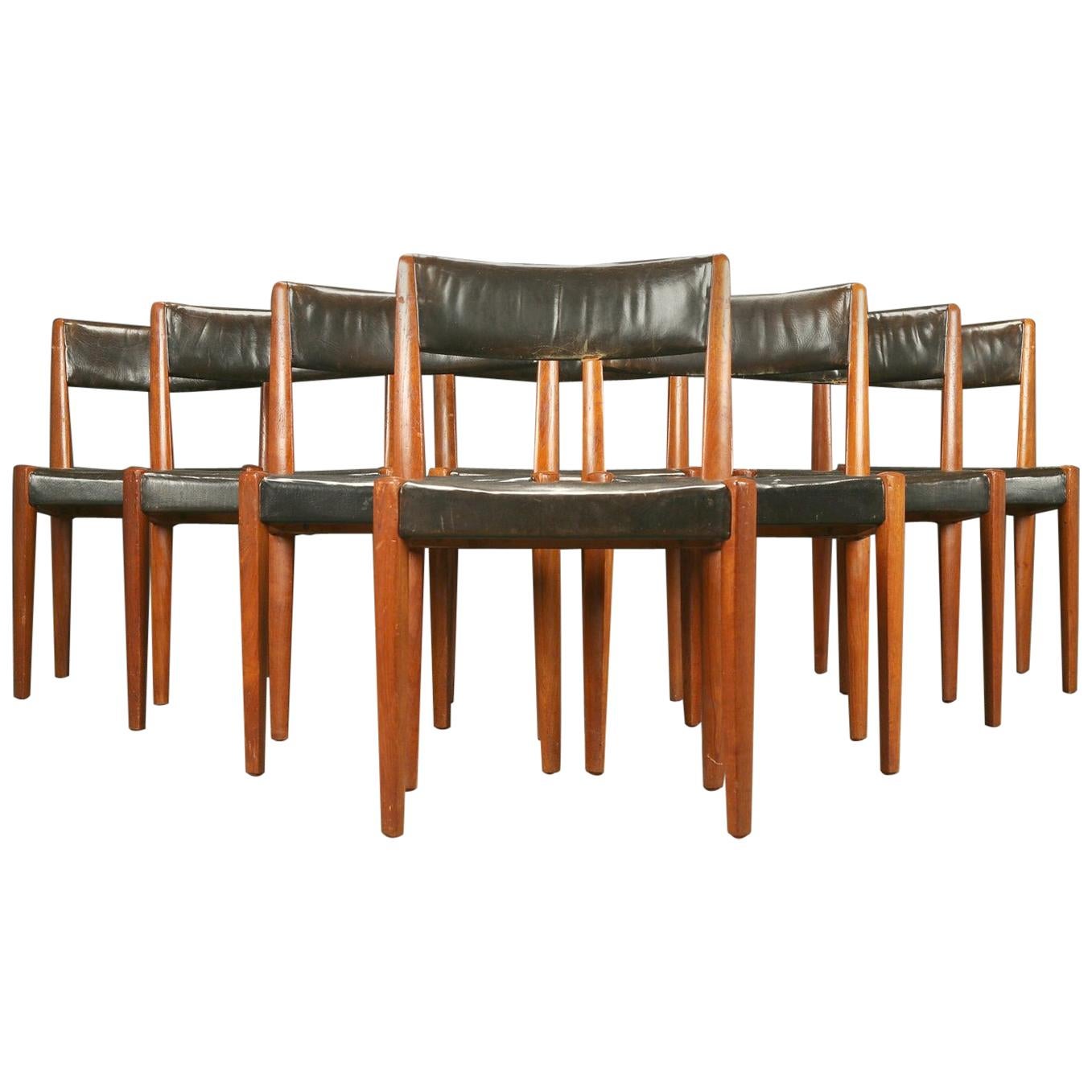 Set of 8 Danish 1950s Dining Chairs of Teak and Leather by Fritz Hansen