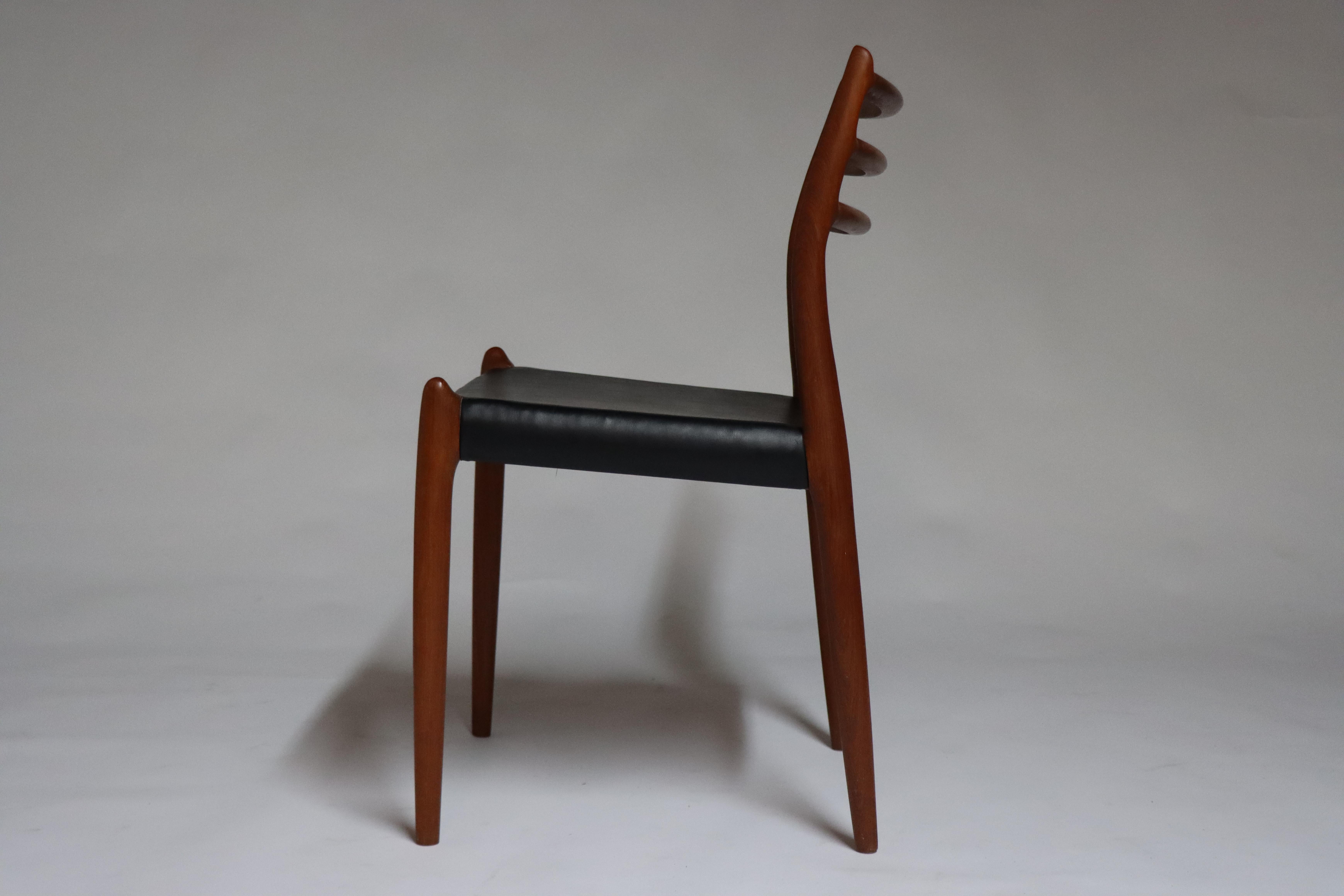 Ensemble de 8 chaises de salle à manger danoises par Neils O. Møller, modèle 78 en teck, milieu de siècle en vente 2