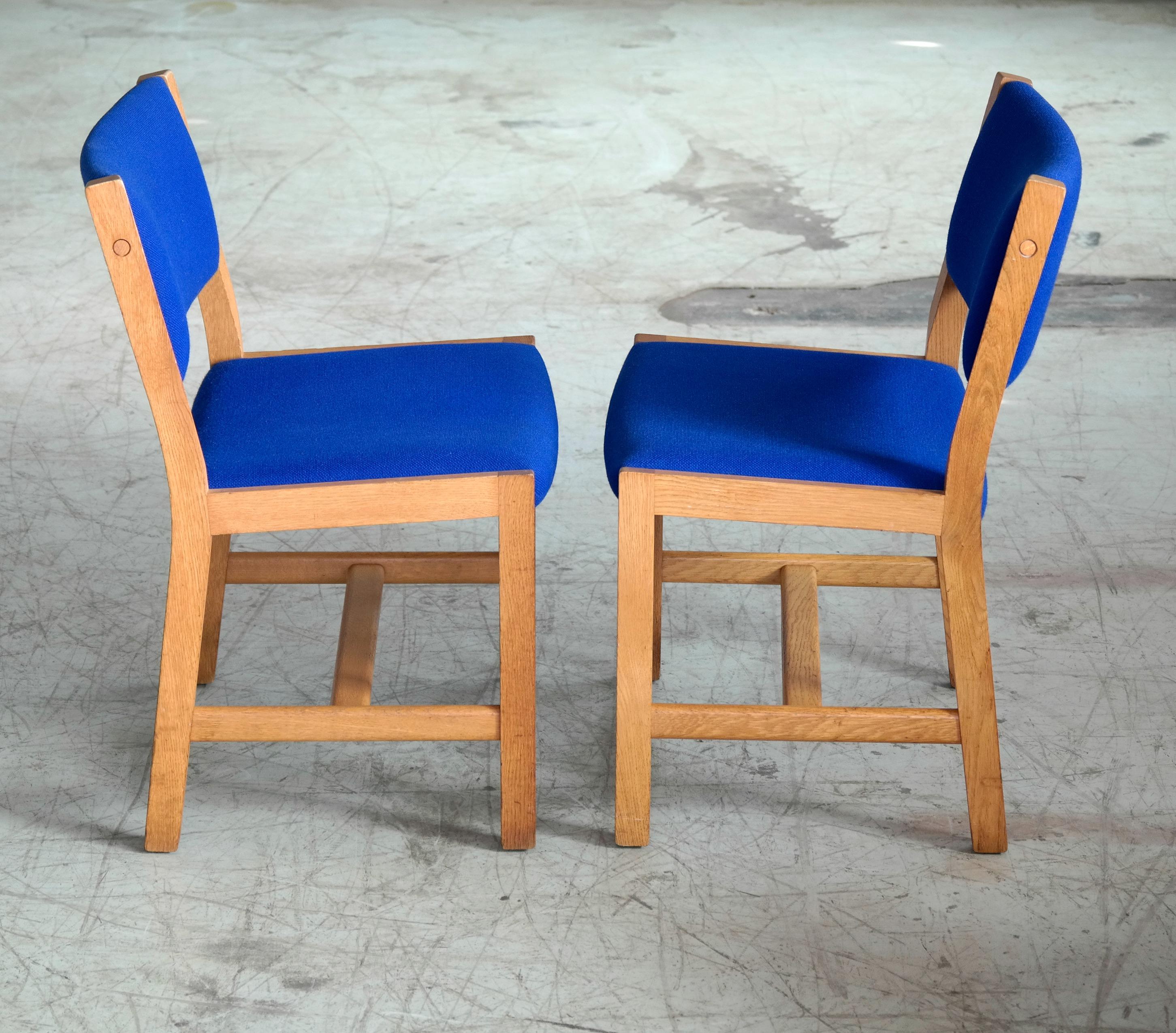 Set of 8 Danish Hans Wegner Oak Dining Chairs for GETAMA In Good Condition In Bridgeport, CT