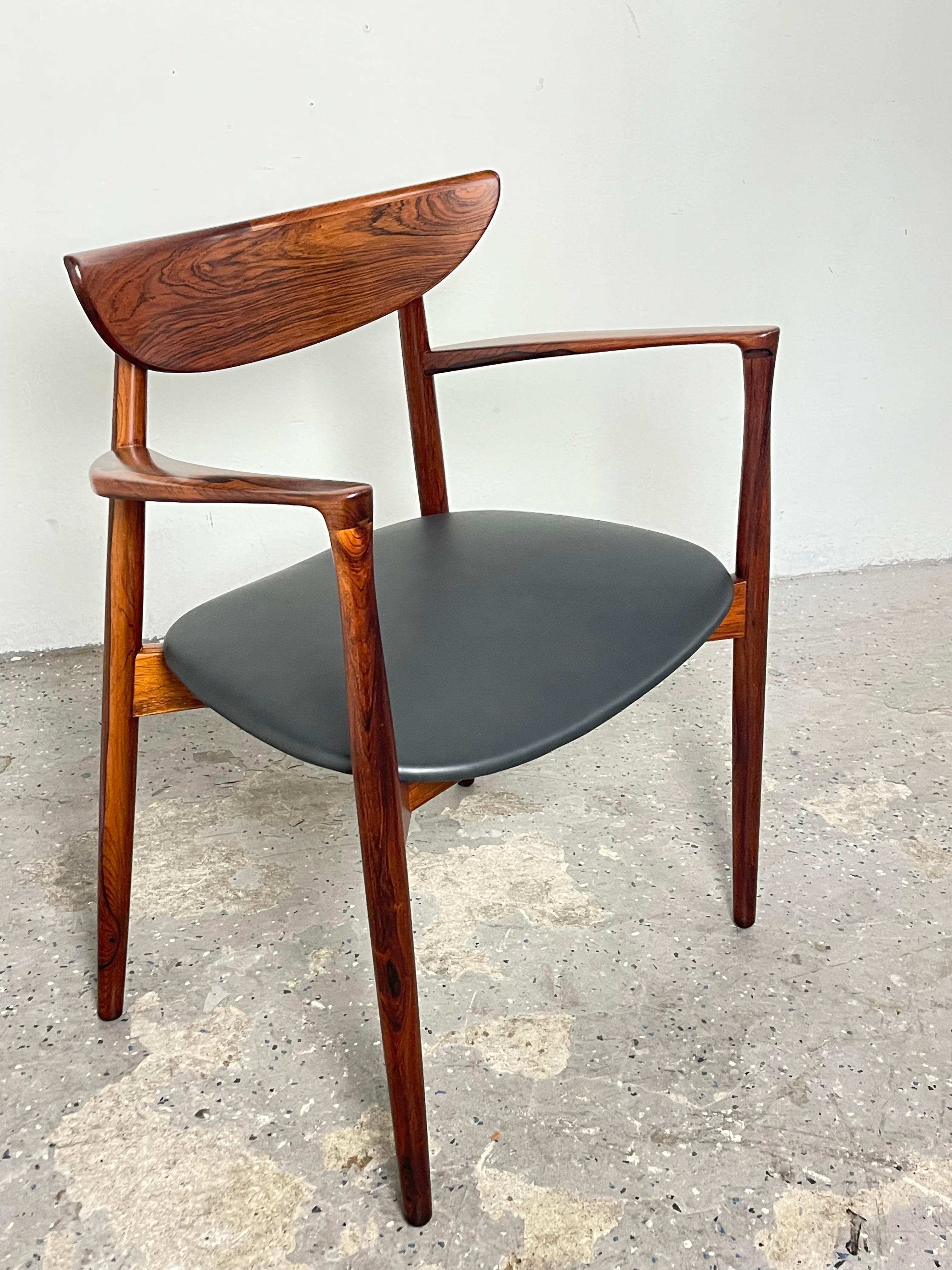 Scandinavian Modern Set of 8 Danish Mid-Century Modern Ostergaard for Moreddi Rosewood Dining Chairs