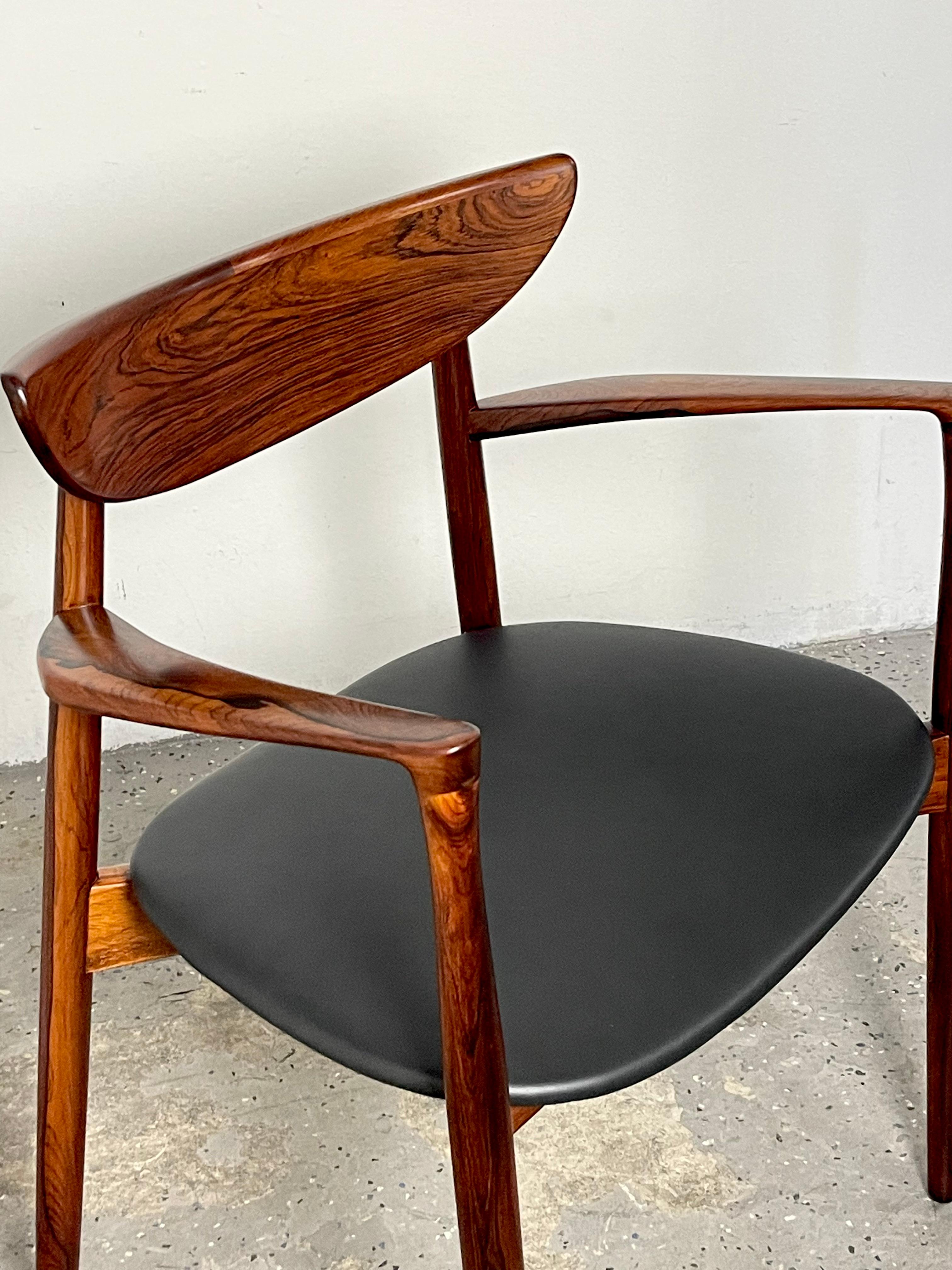 Mid-20th Century Set of 8 Danish Mid-Century Modern Ostergaard for Moreddi Rosewood Dining Chairs