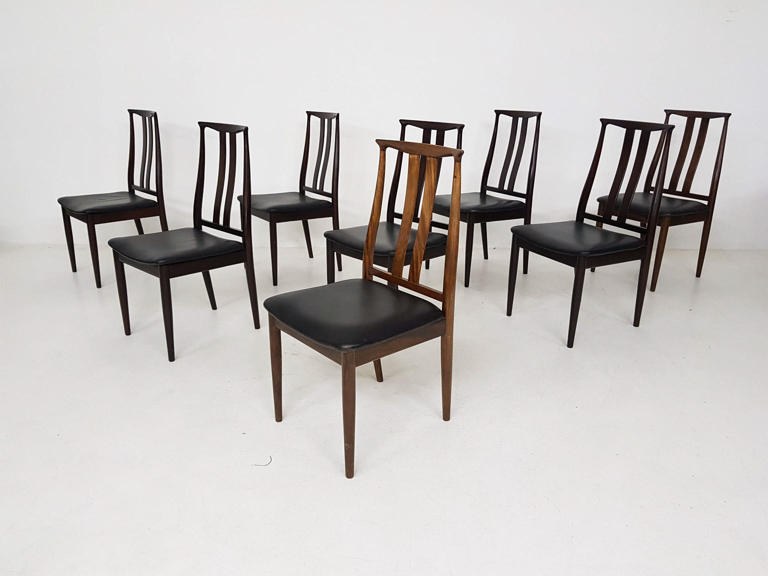 Set of 8 dining chairs in rosewood made by Danish Overseas Furniture in the 1960s. 

It was in the 1960s Danish design became increasingly popular in overseas countries. Therefore several production facilities were created at strategic places for