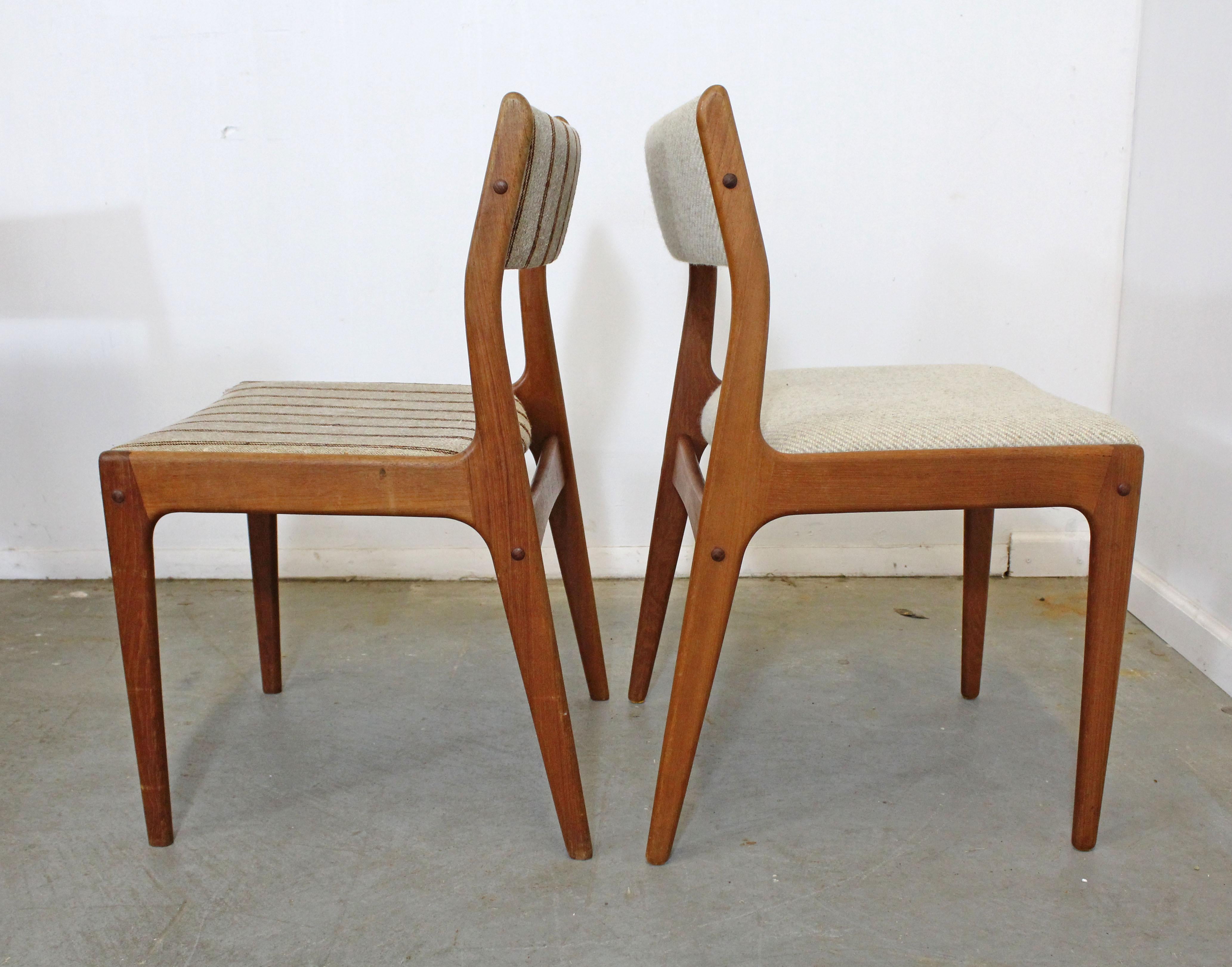 Scandinavian Modern Set of 8 Danish Modern Johannes Andersen Uldum Mobelfrabrik Teak Dining Chairs