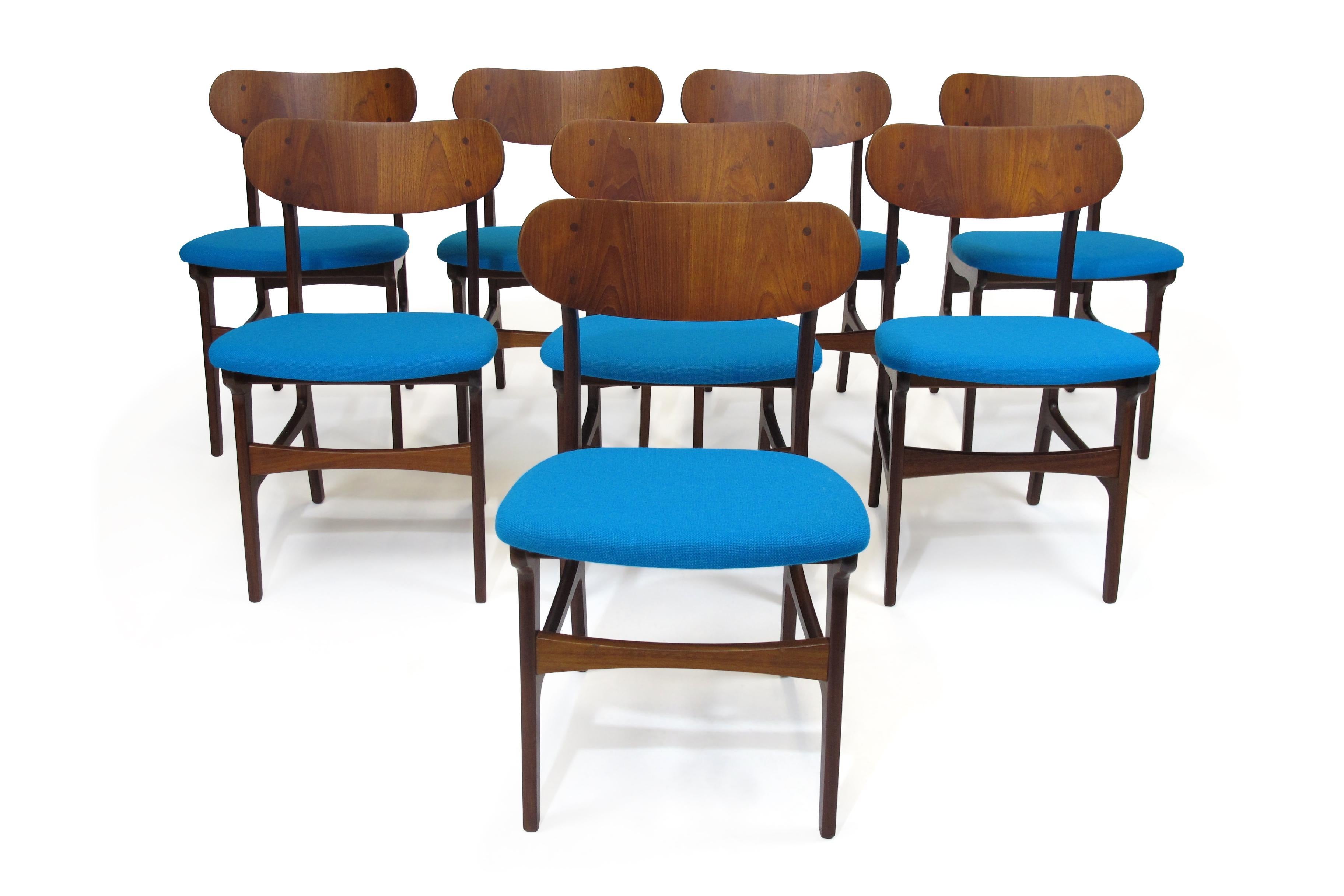 Scandinavian Modern Set of 8 Danish Teak Dining Chairs